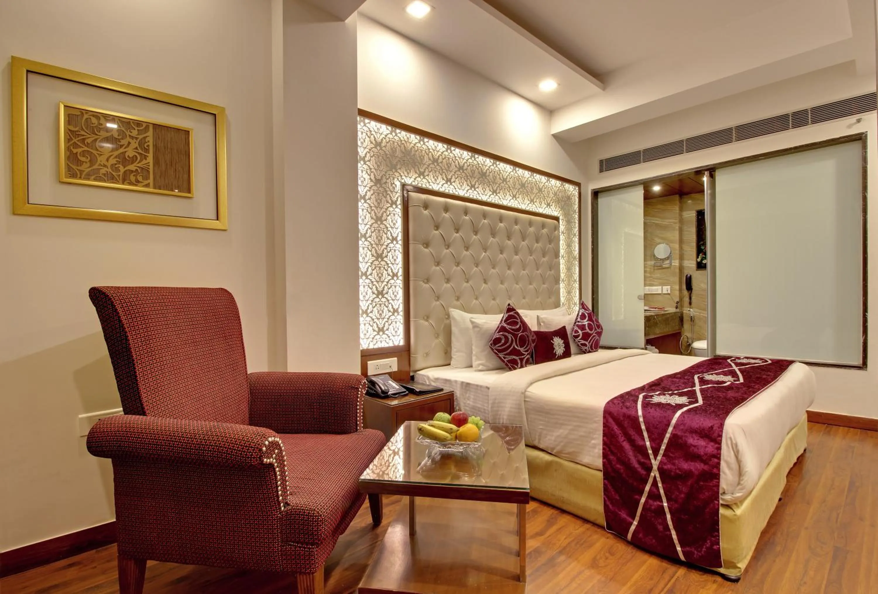 Photo of the whole room in Hotel Swaran Palace