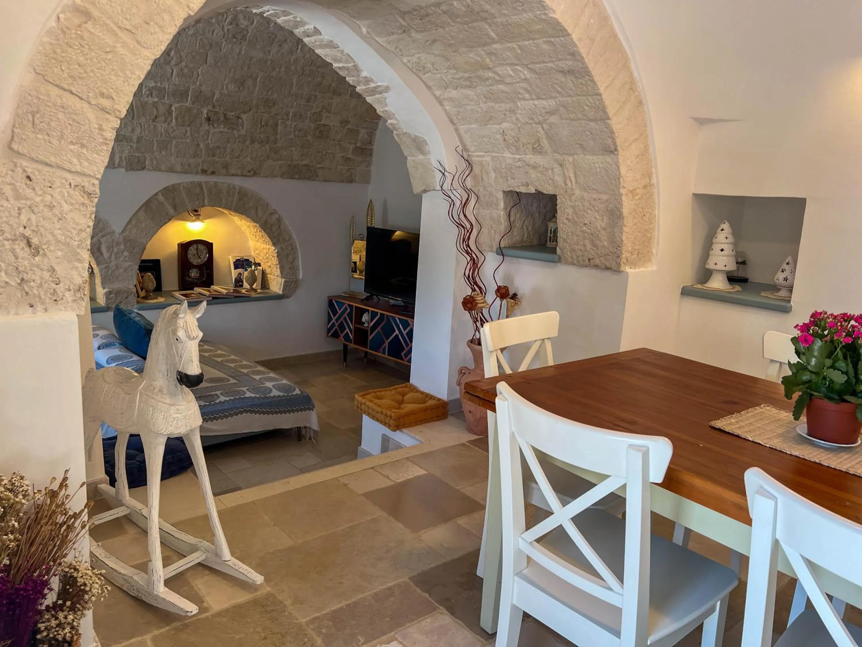 Dining area in Trullo Dimora Podere Papilio