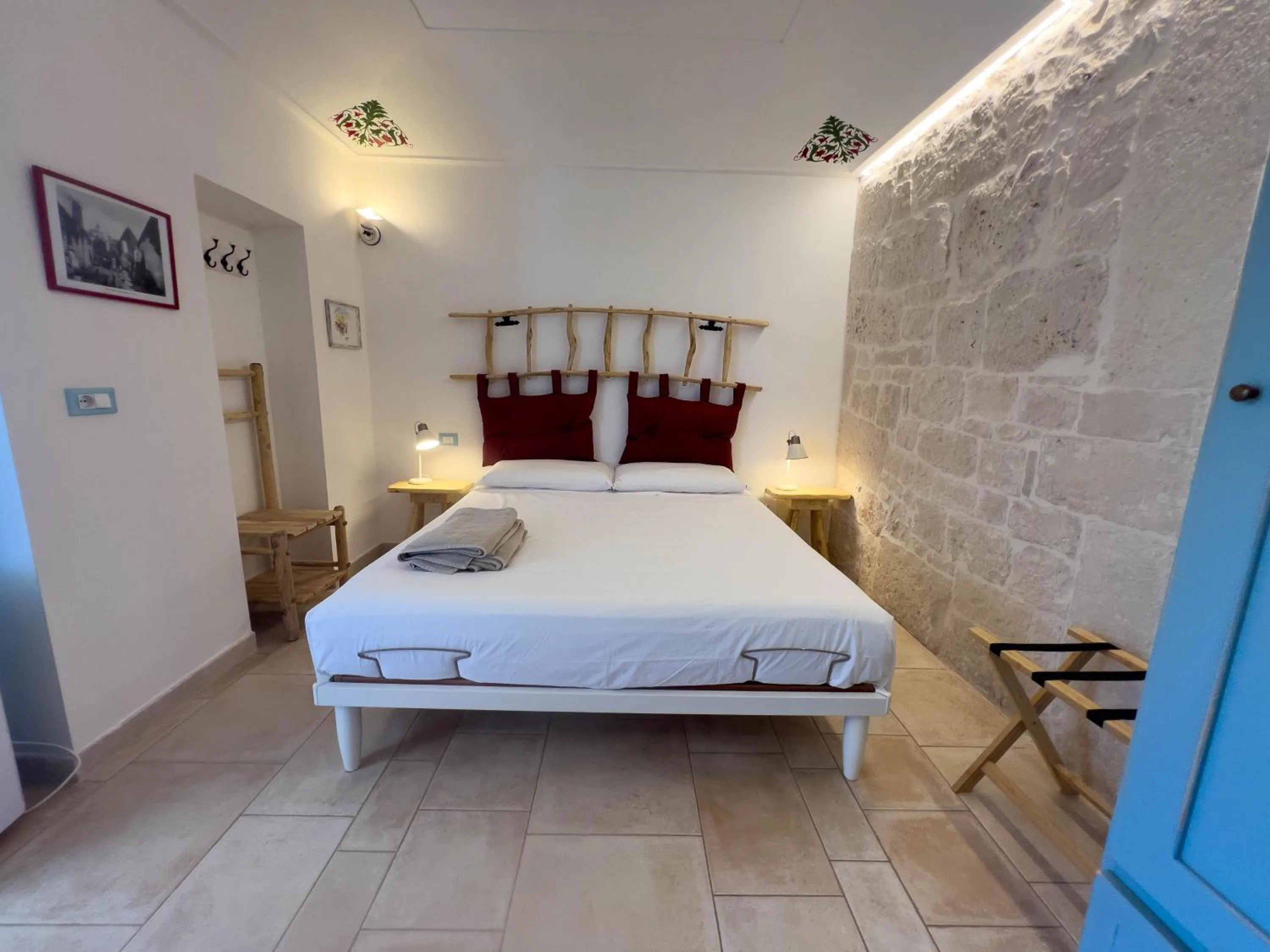 Photo of the whole room, Bed in Trullo Dimora Podere Papilio