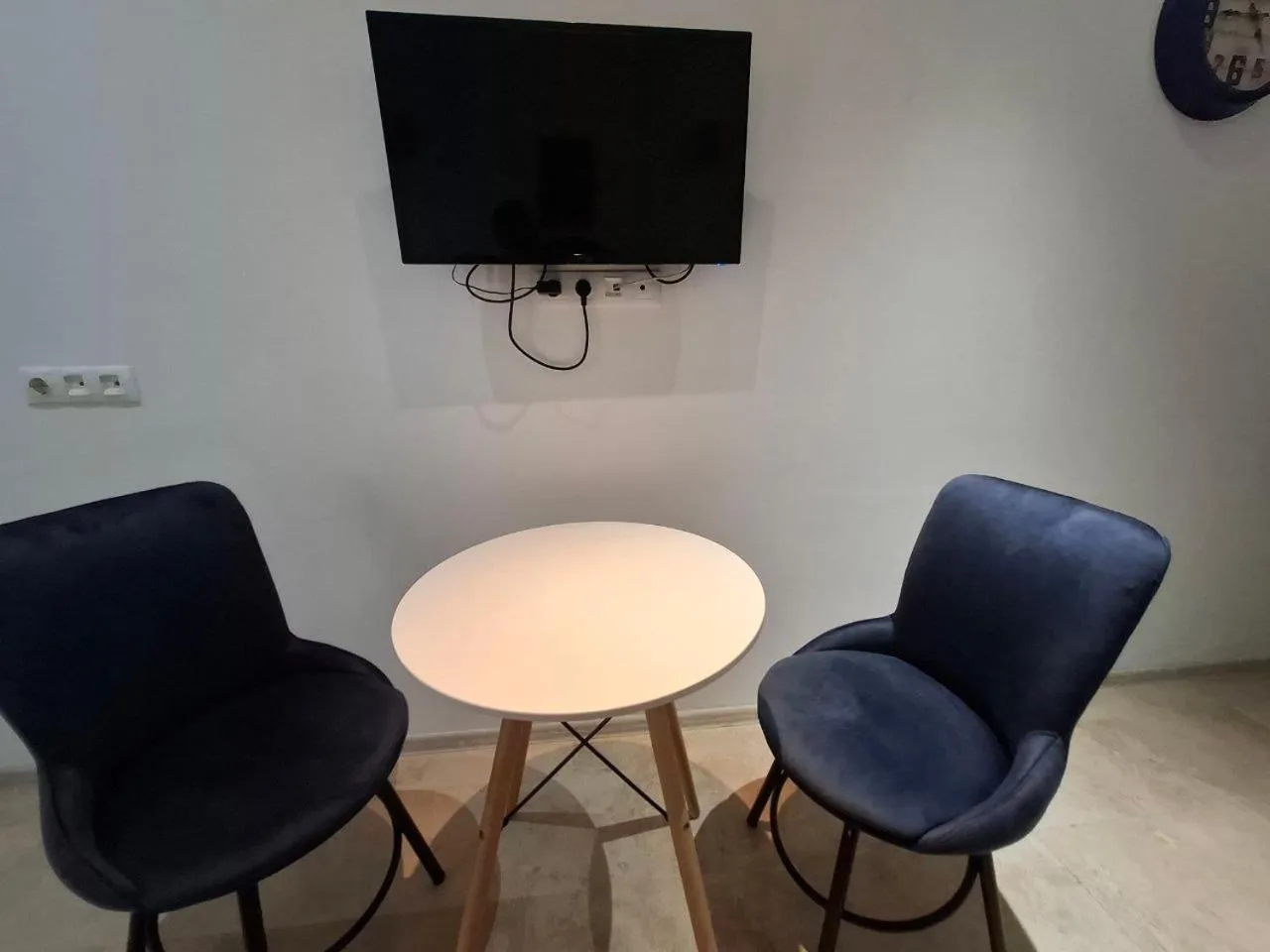 Communal lounge/ TV room in ORBI Residence LUXURY