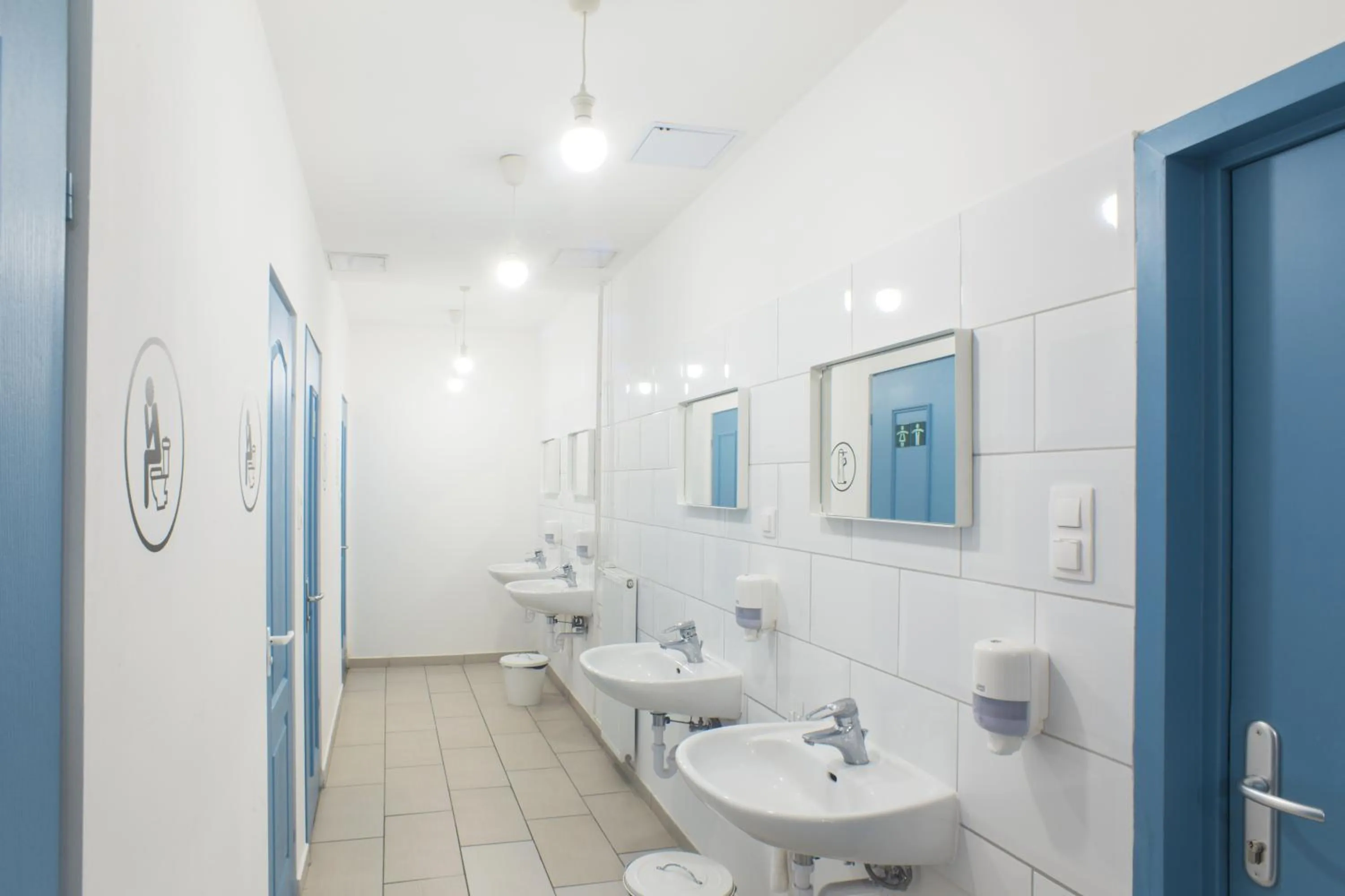 Bathroom in WOW City Hostel