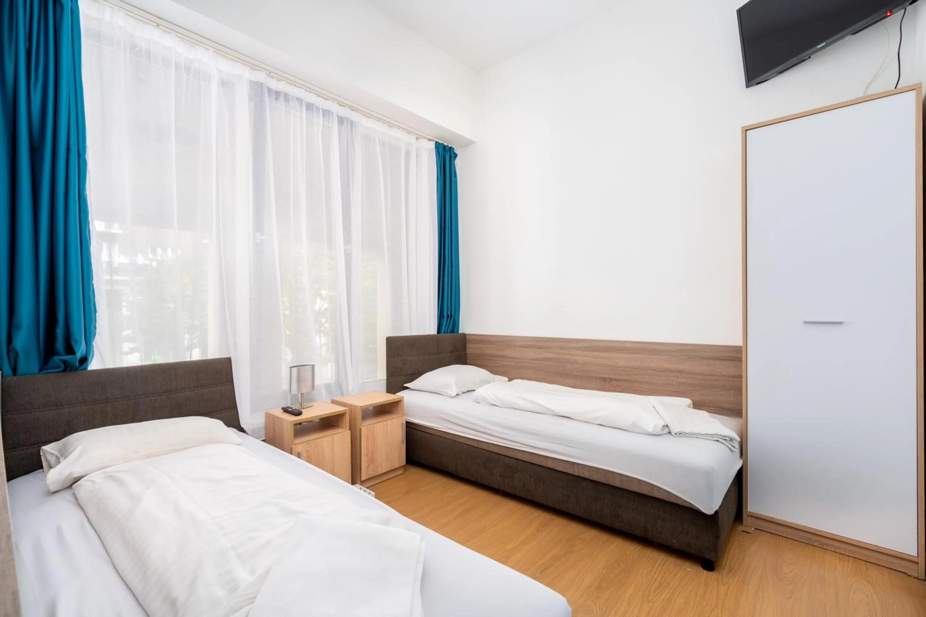 Twin Room with Private Bathroom in WOW City Hostel