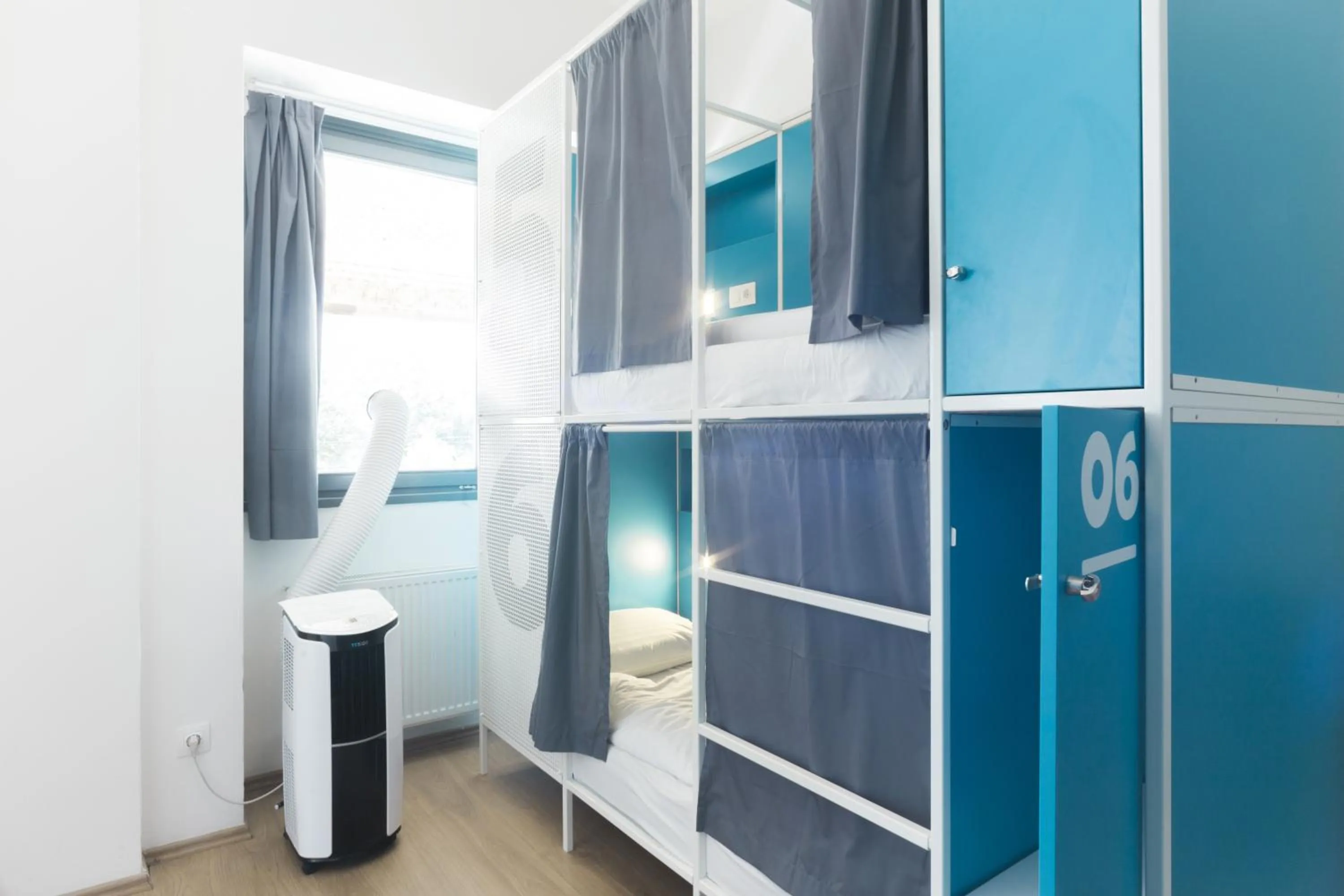 bunk bed, Bed in WOW City Hostel