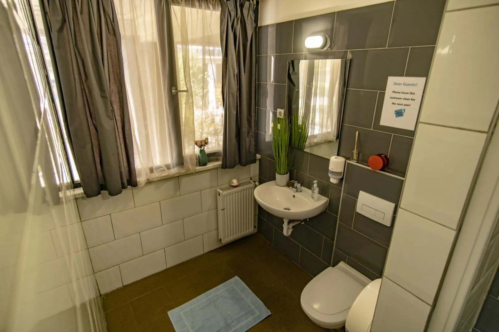 Bathroom in WOW City Hostel