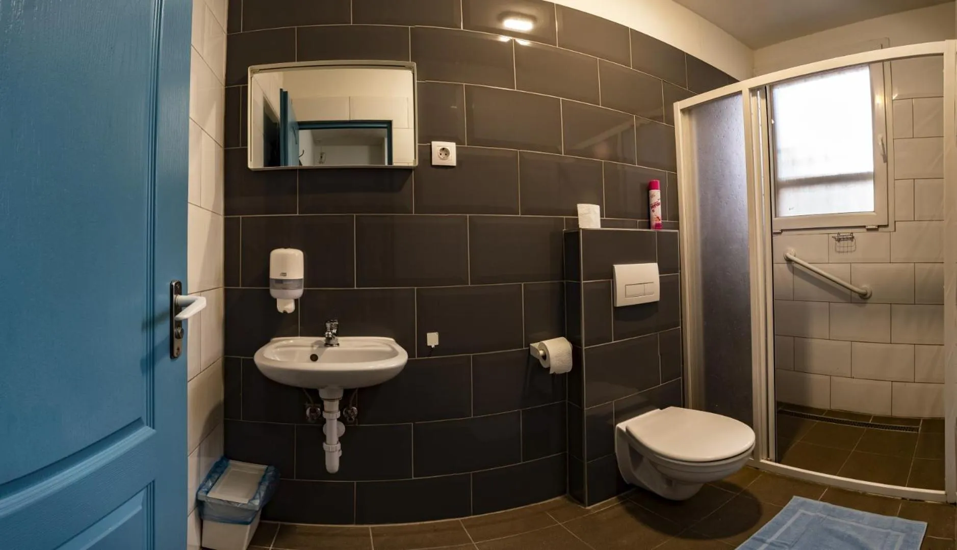 Bathroom in WOW City Hostel