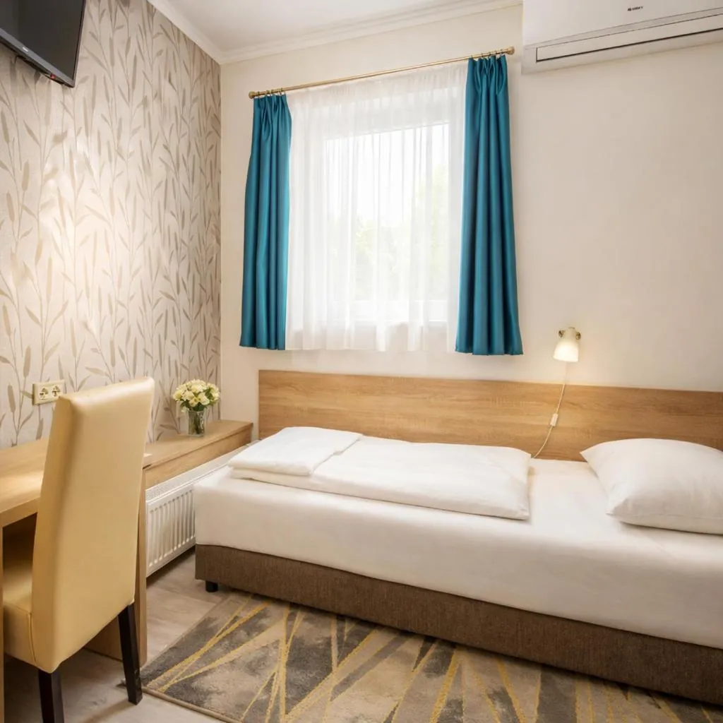 Photo of the whole room, Bed in WOW City Hostel