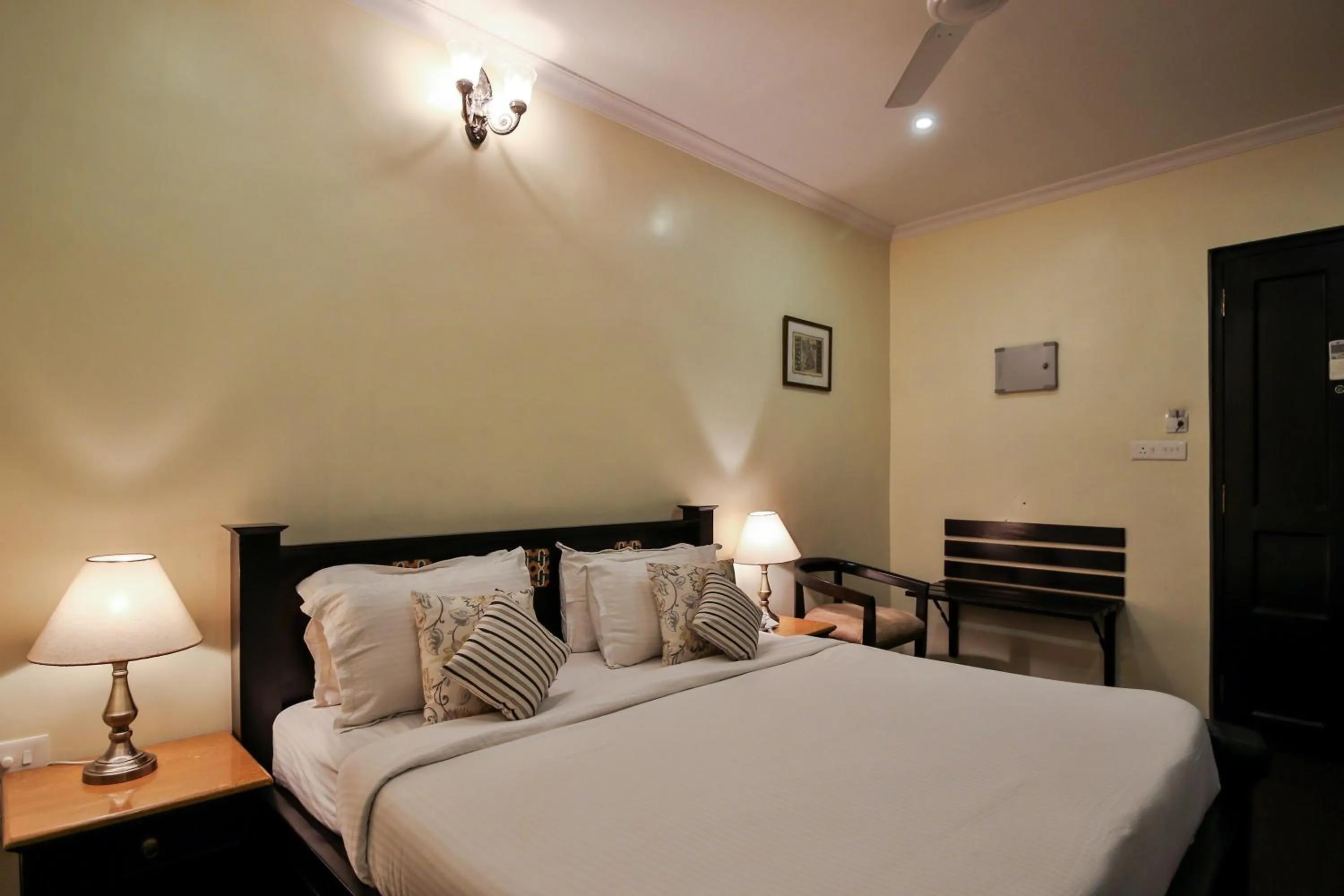Bedroom, Bed in La Maison by Dia Hotels and Homes
