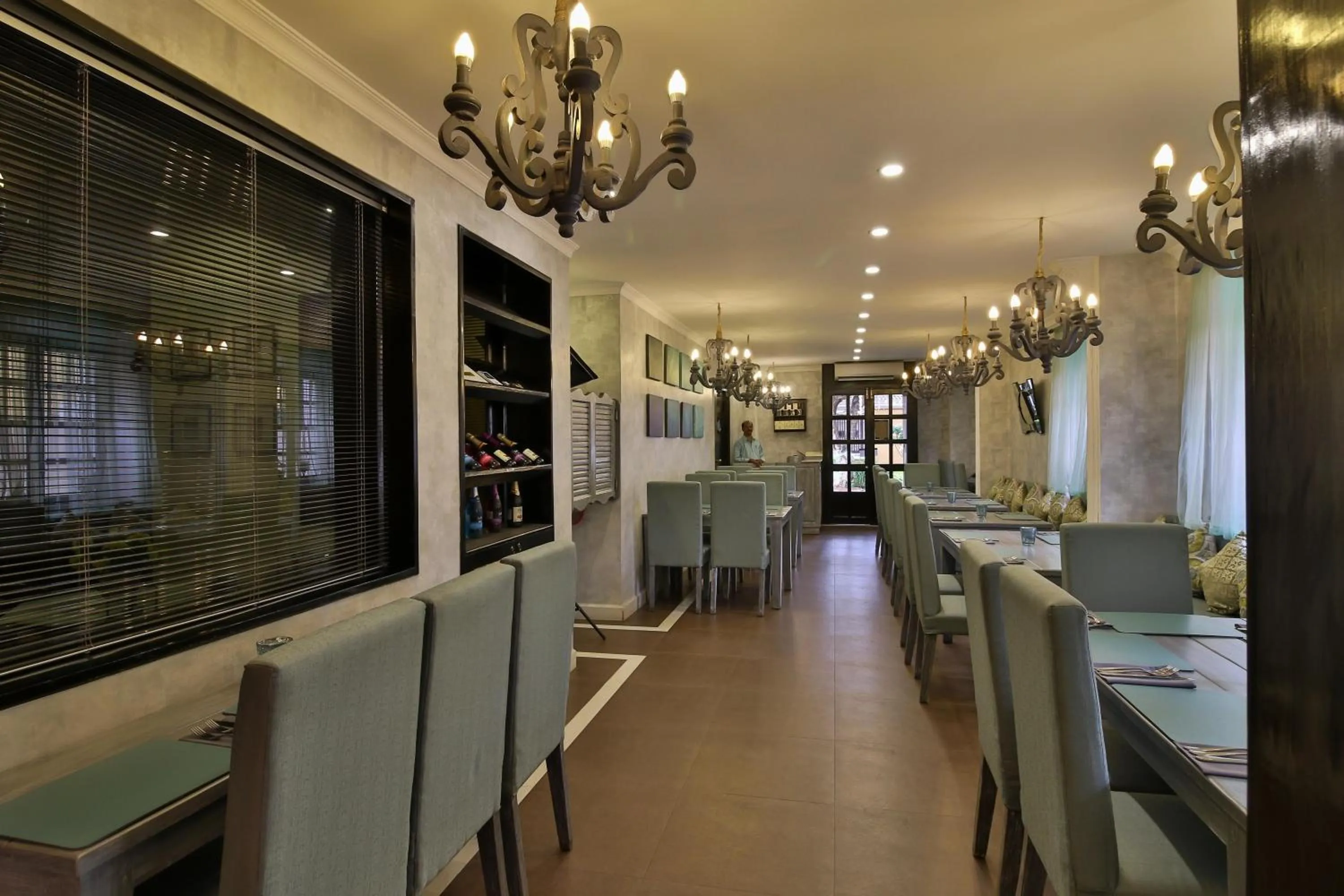 Restaurant/places to eat in La Maison by Dia Hotels and Homes