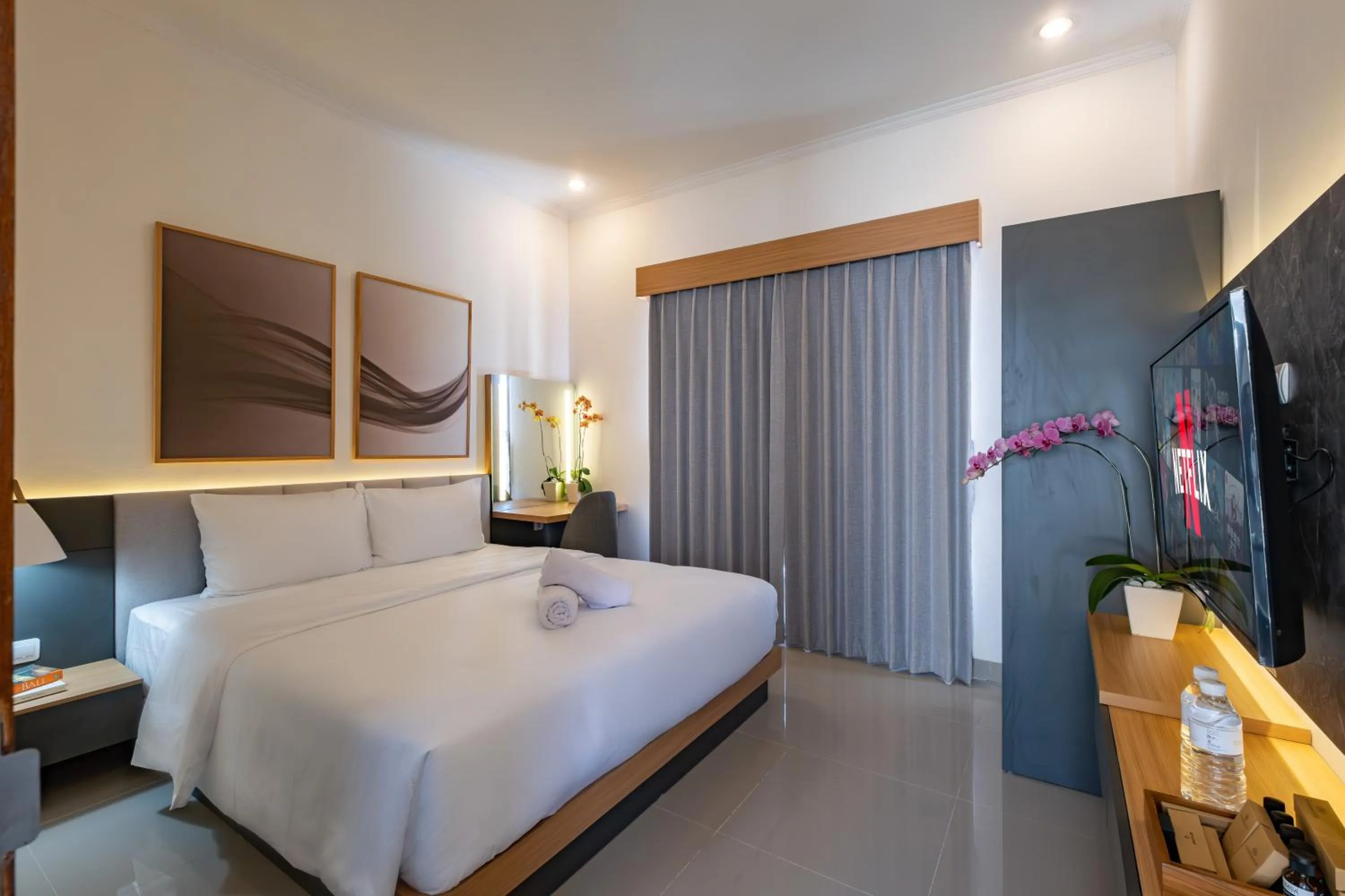 Bed in Taman Seminyak Suites