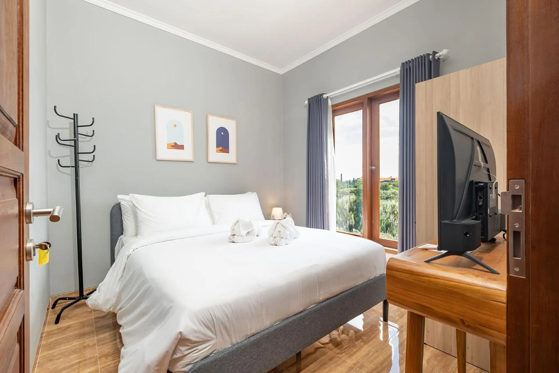 Taman Seminyak Suites