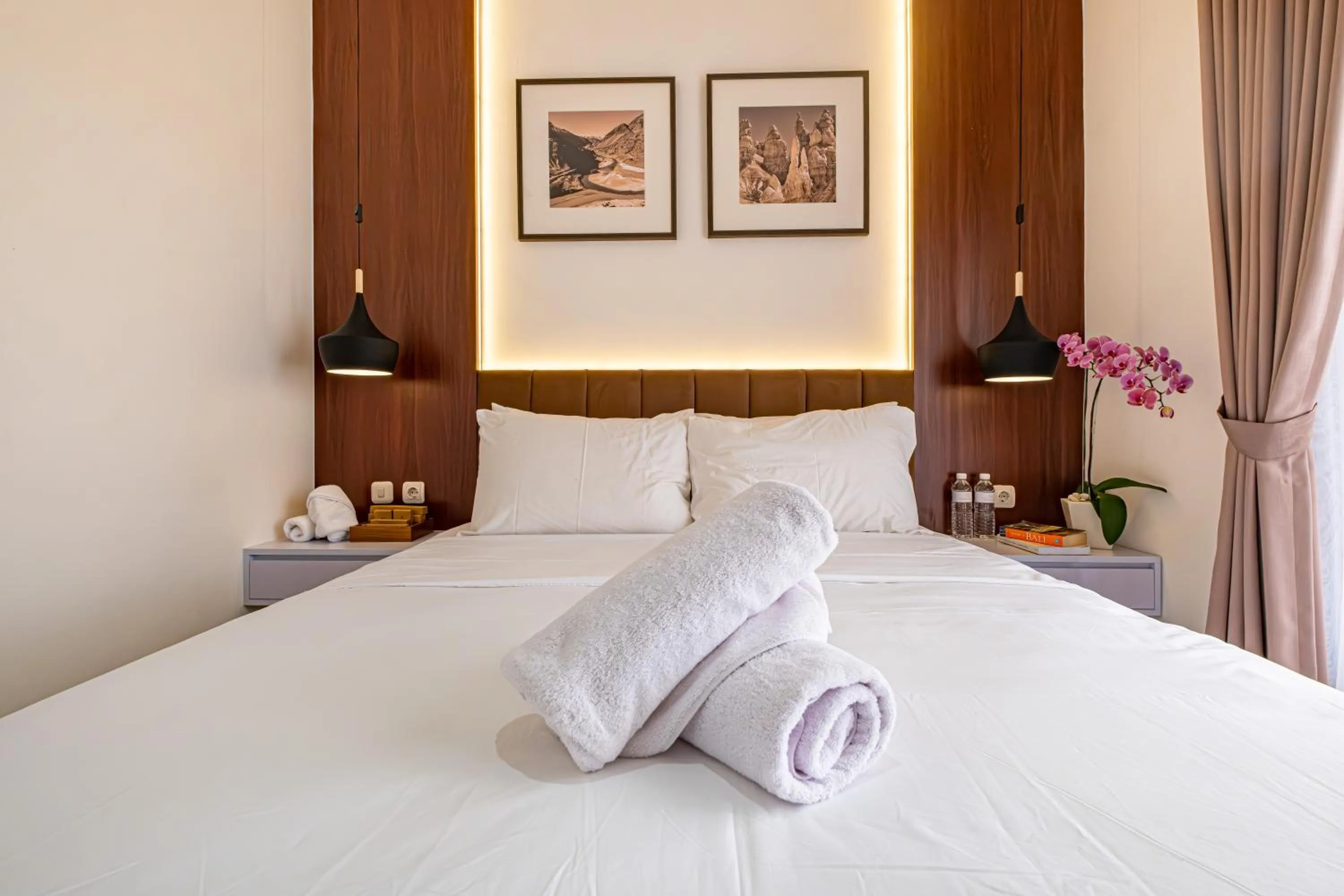 Bed in Taman Seminyak Suites