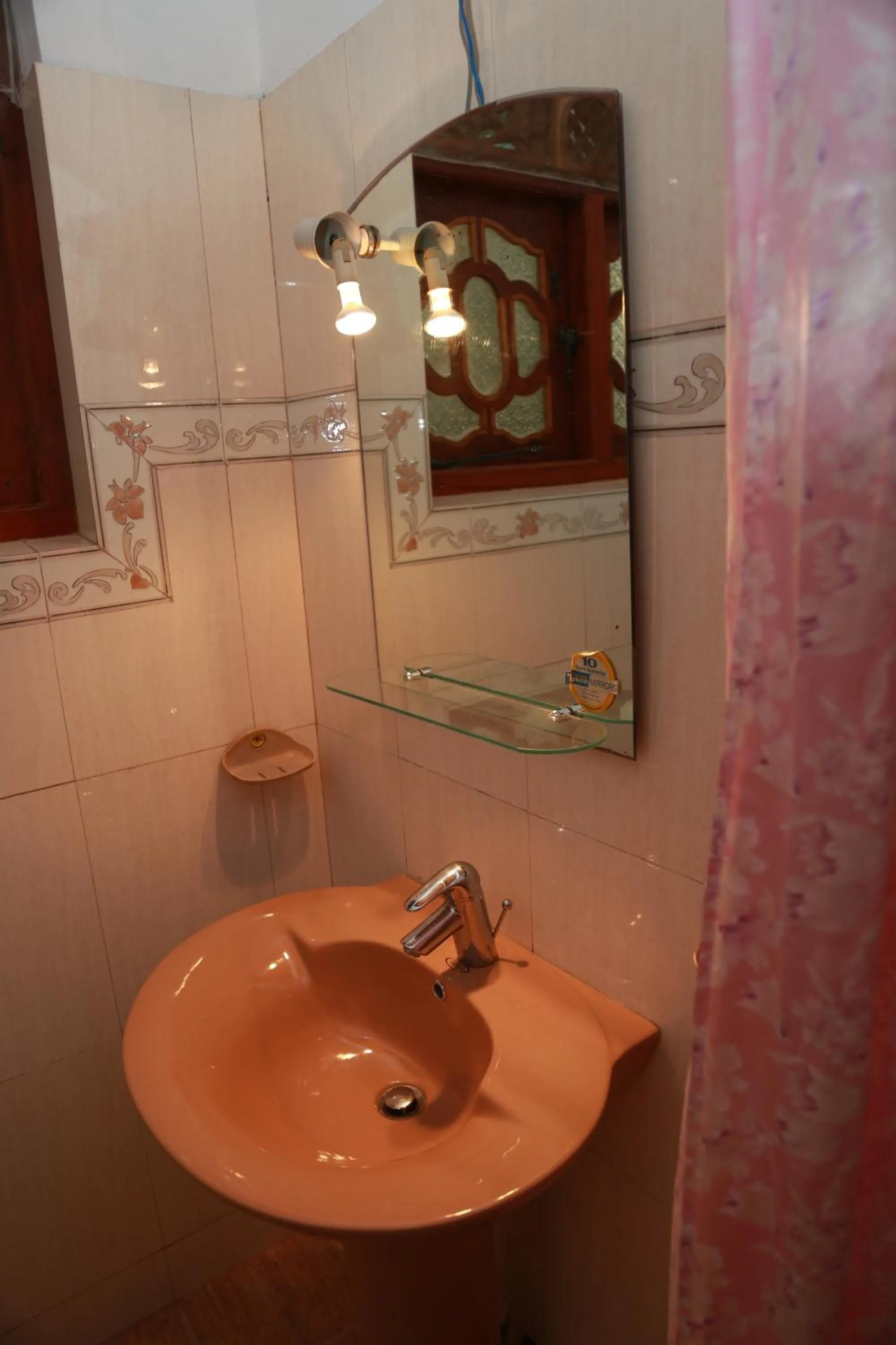 Shower in Sumal Villa