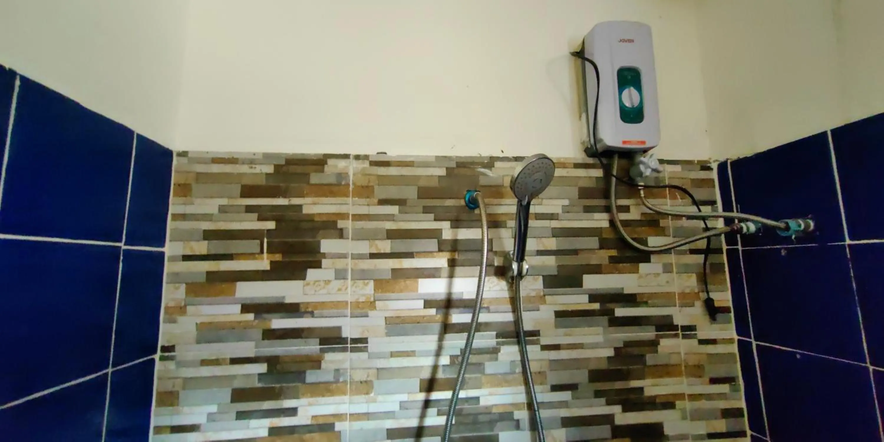 Shower in Chibel Summer Riverside Resort