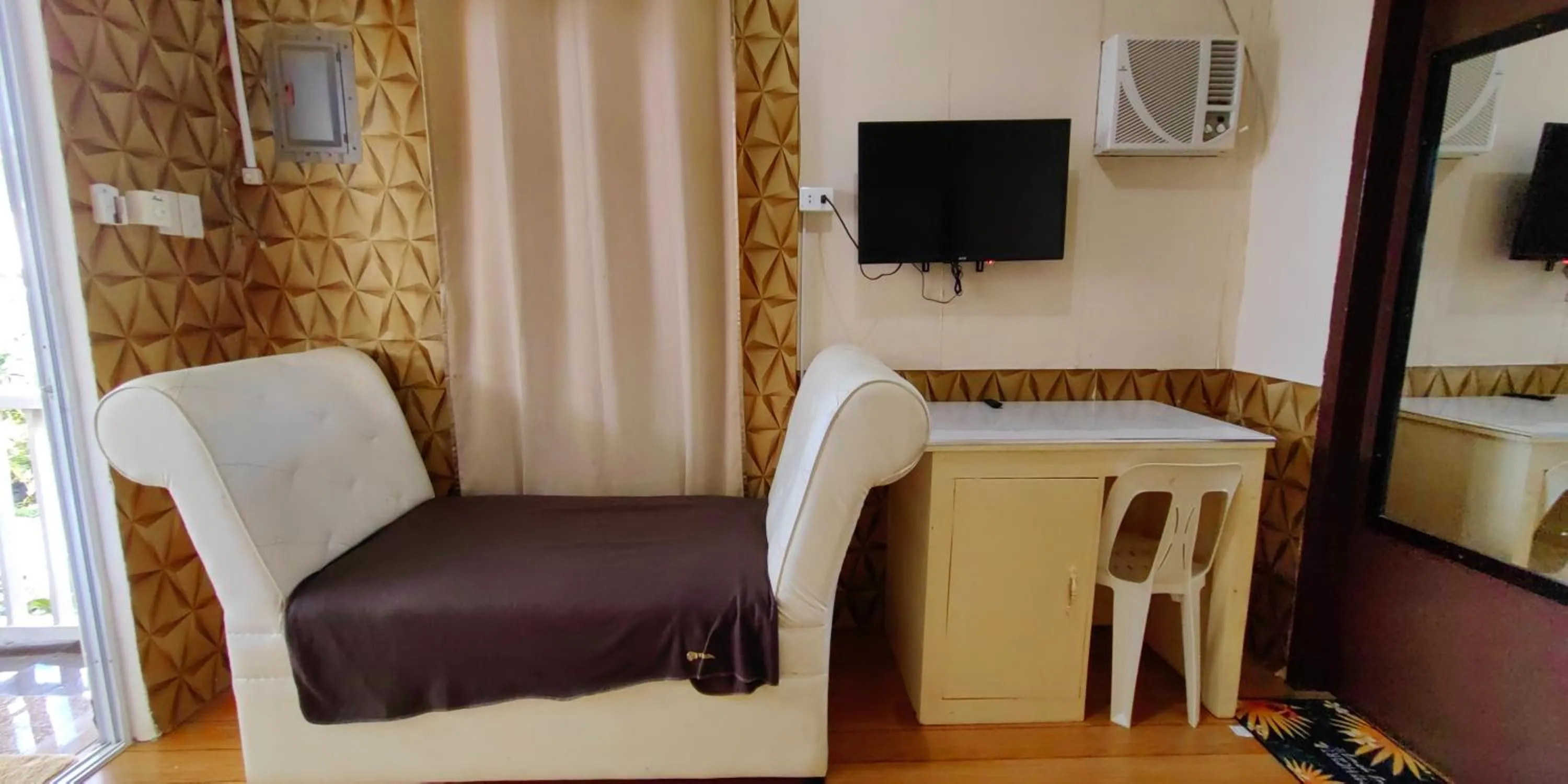 TV and multimedia in Chibel Summer Riverside Resort