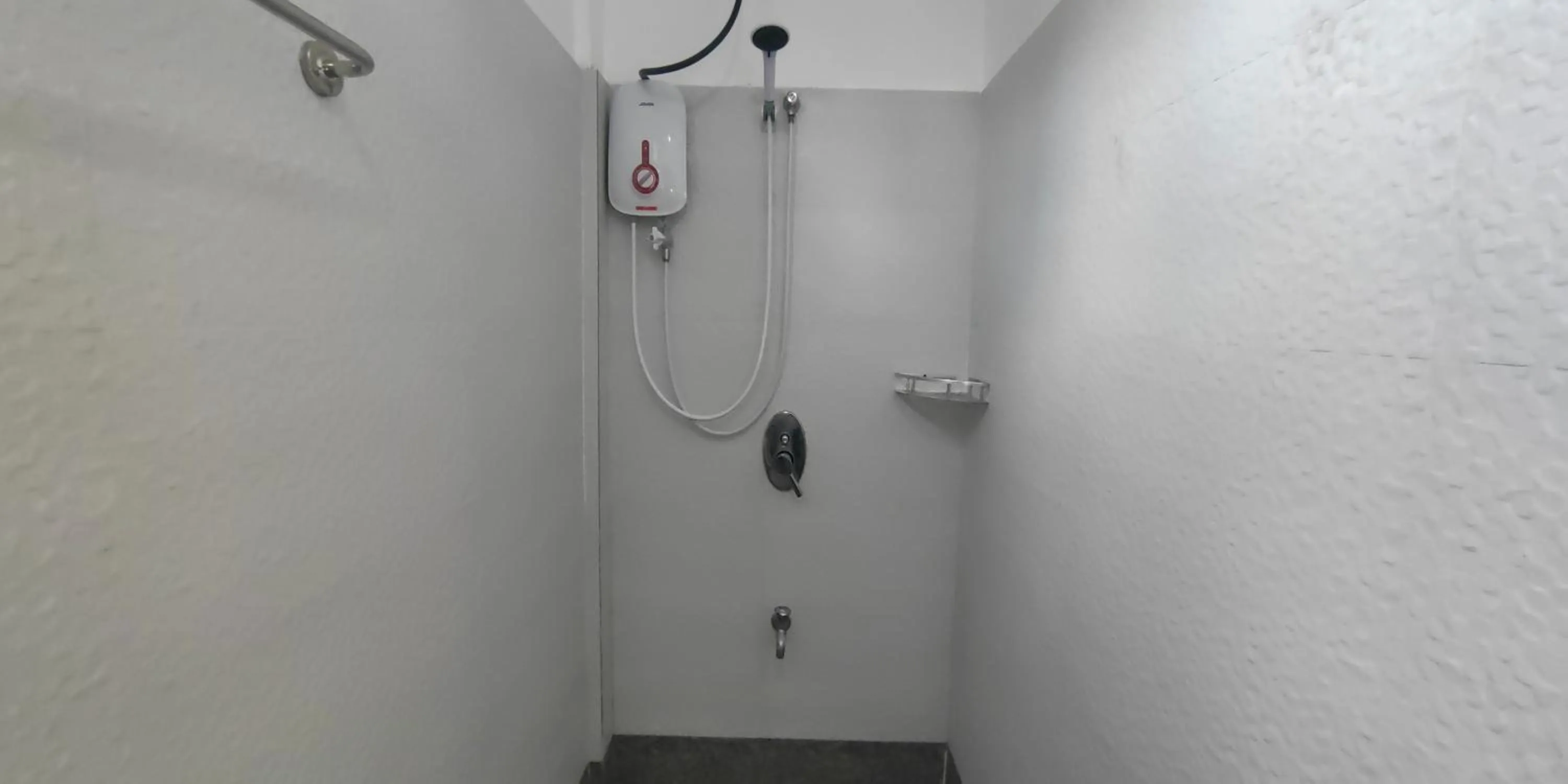 Shower in Chibel Summer Riverside Resort