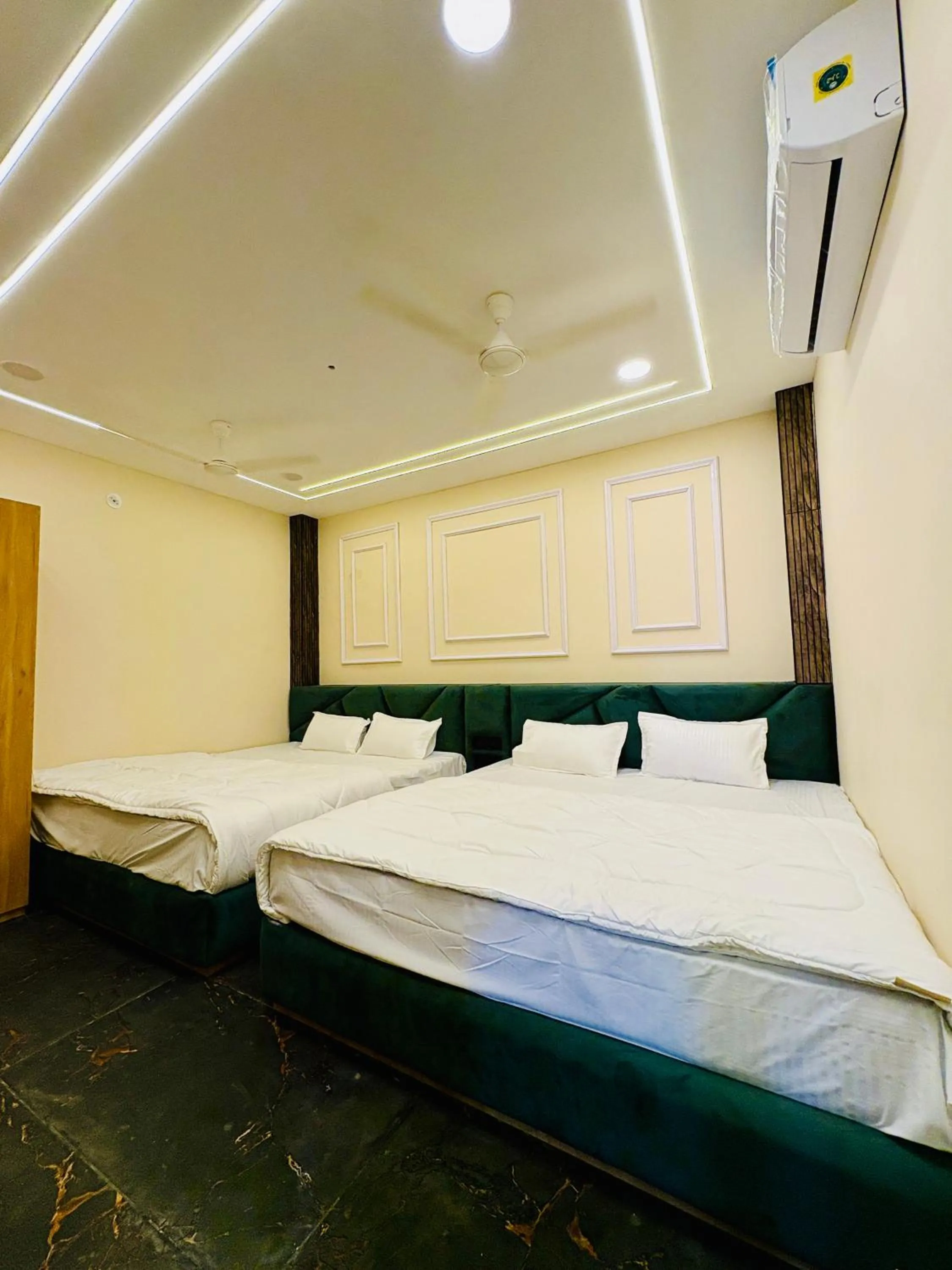 Photo of the whole room in Hotel Naagshree