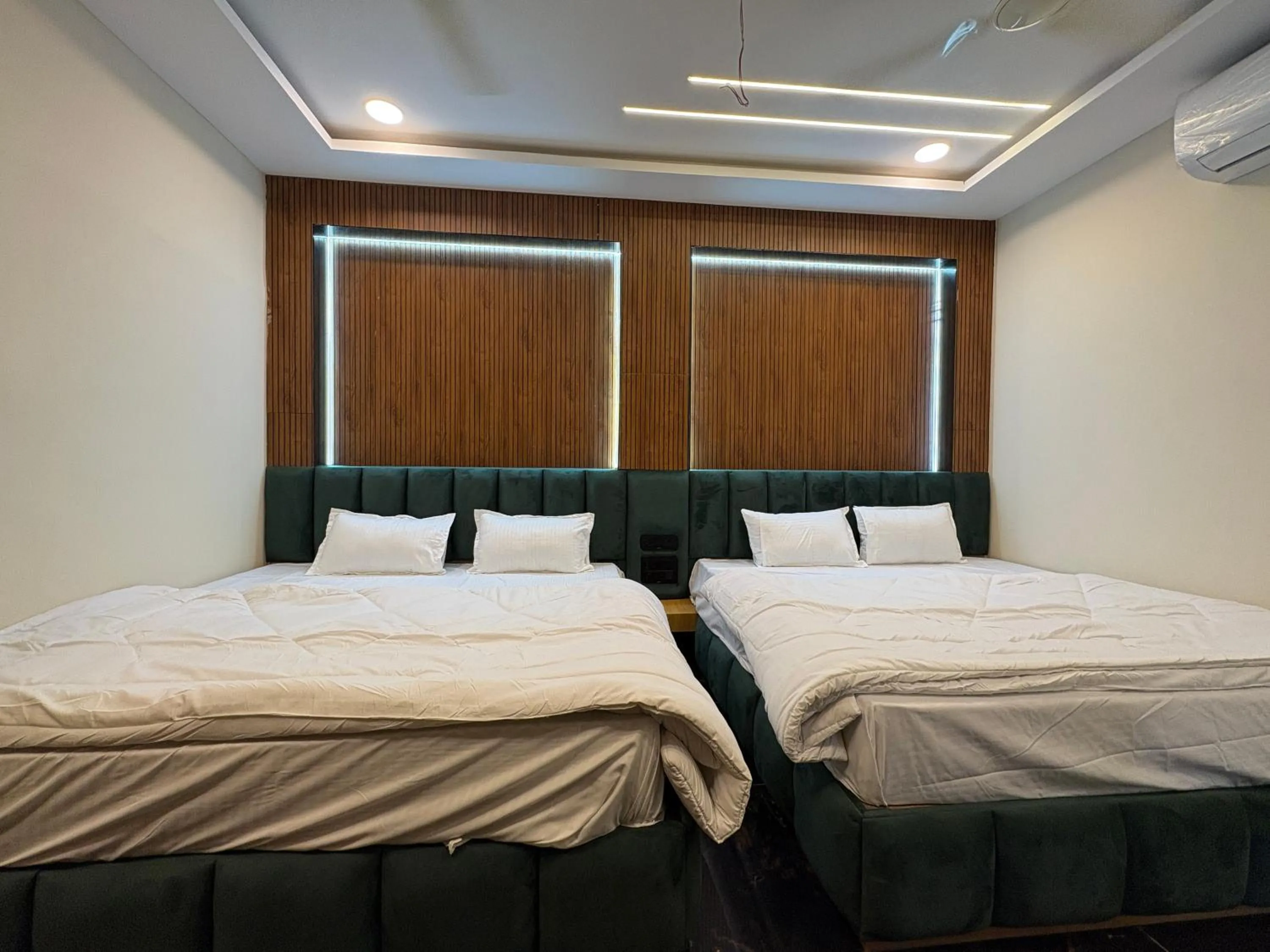 Photo of the whole room in Hotel Naagshree