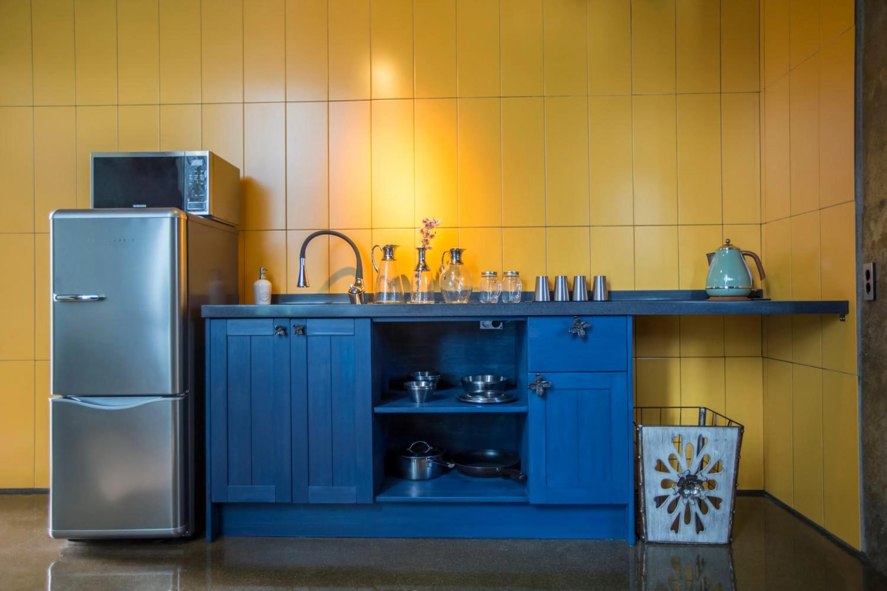 Kitchen or kitchenette in SS Resort