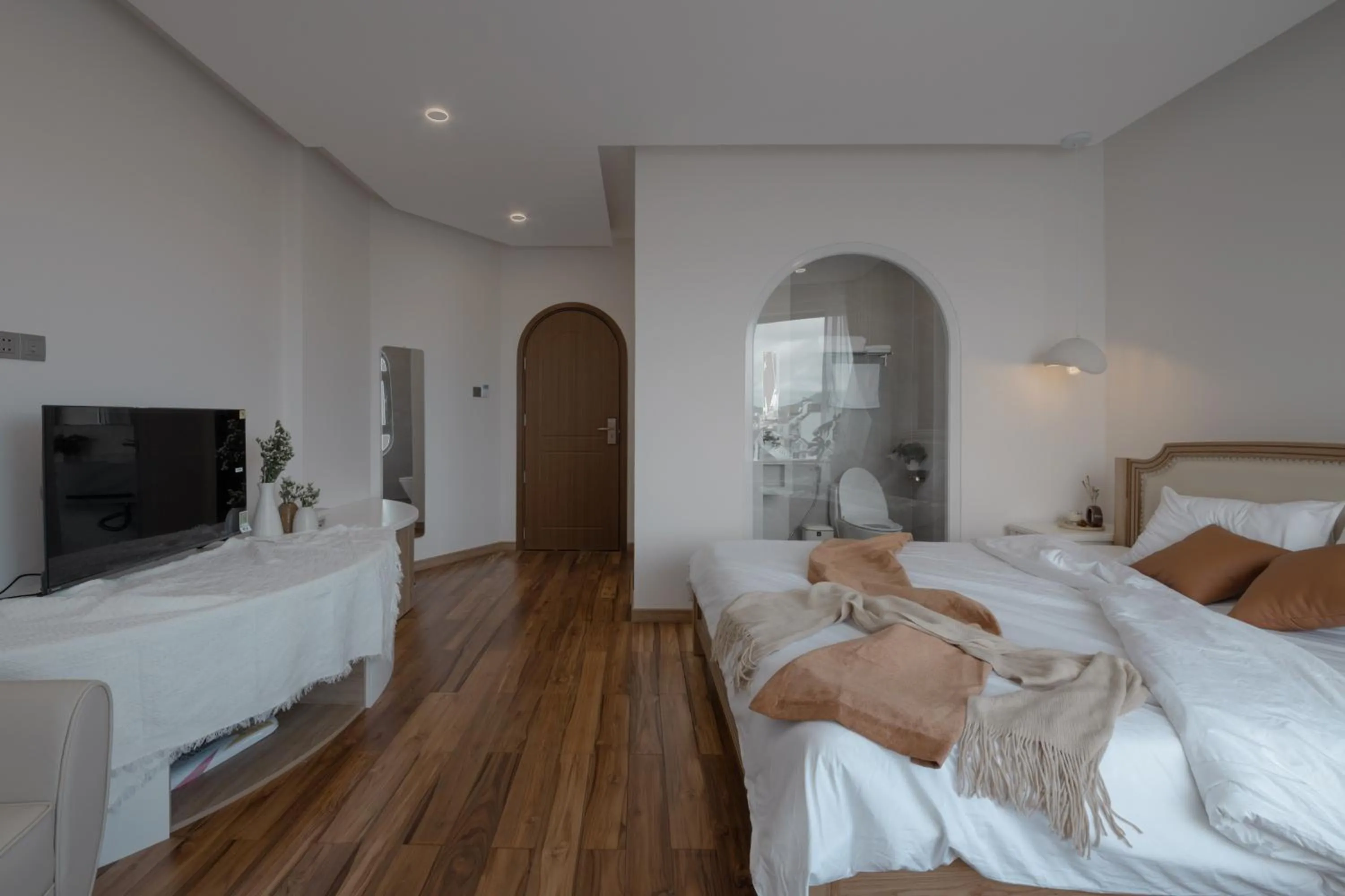 Photo of the whole room, Bed in Jodi Dalat Hotel