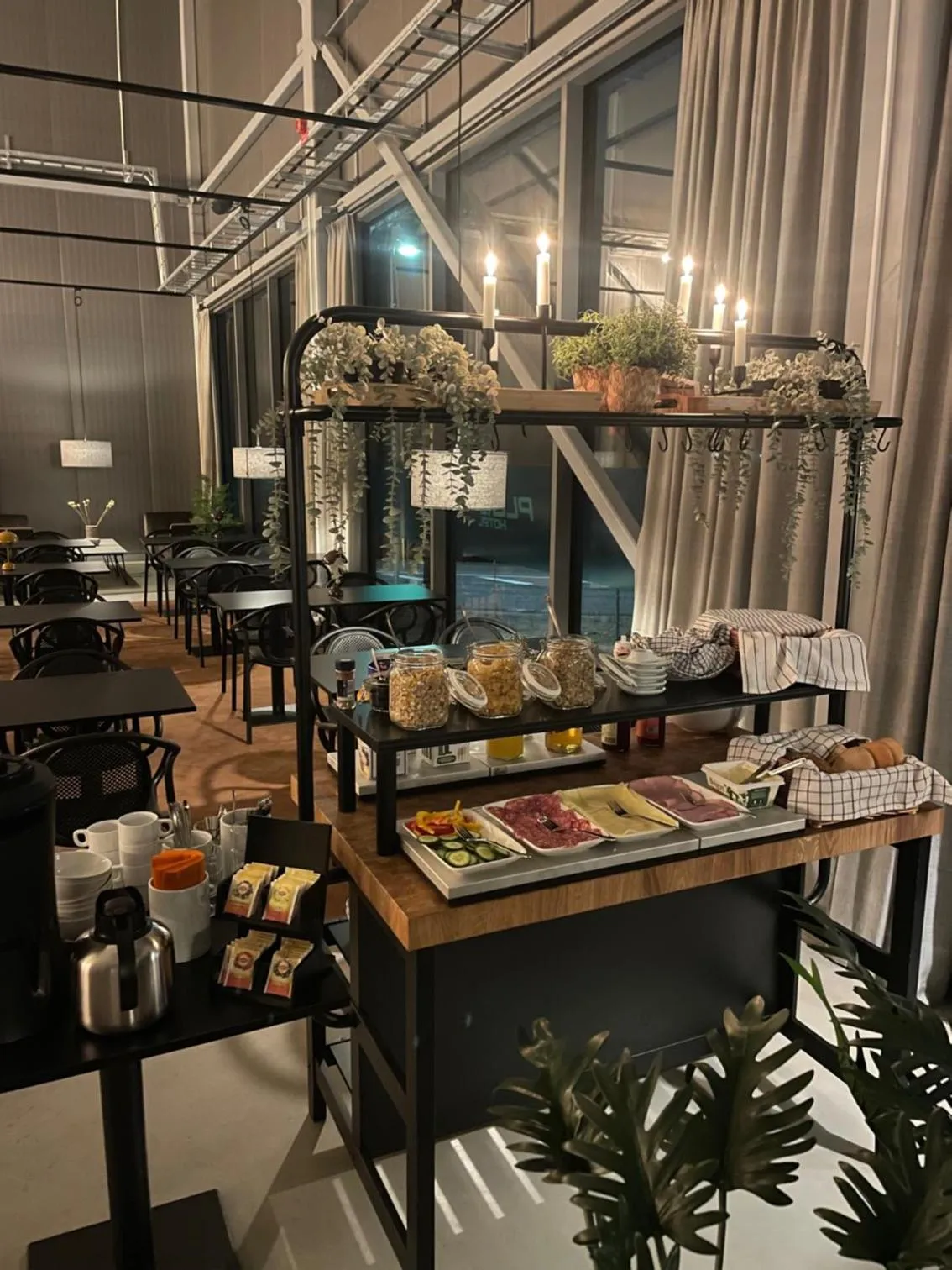 Breakfast in Playhotel