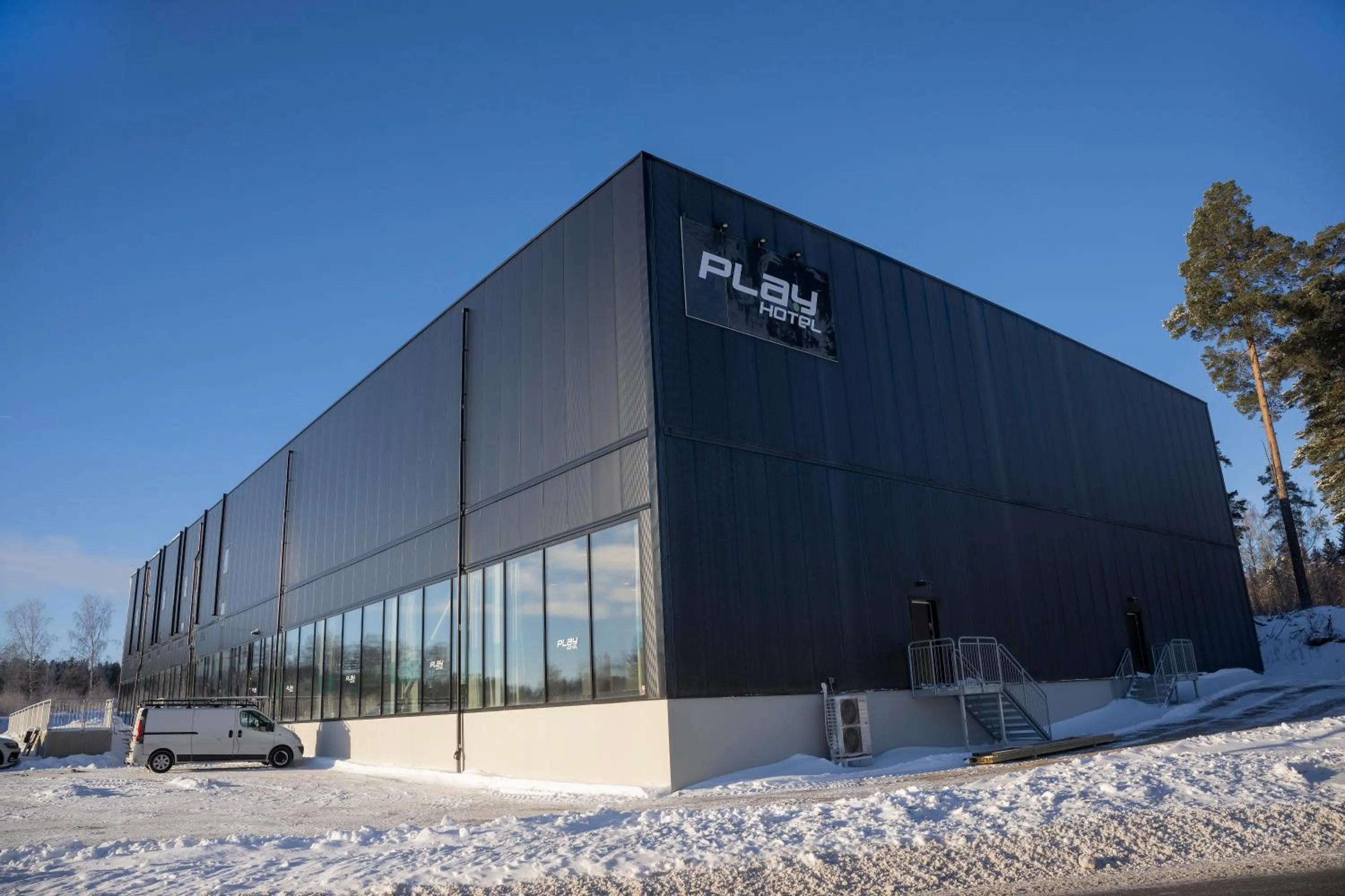 Property building in Playhotel