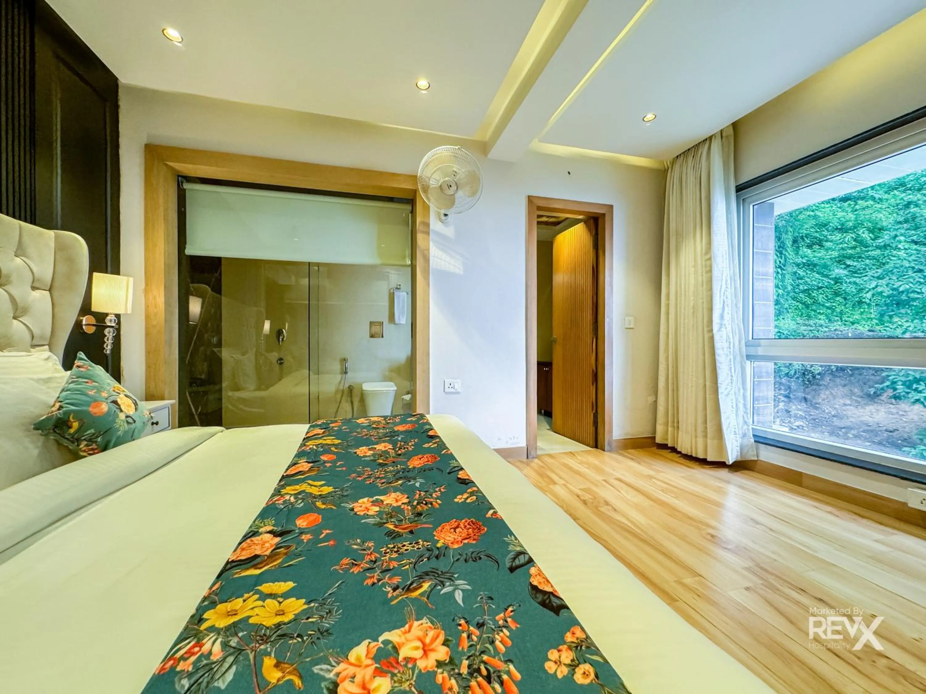 Bed in Hotel Rockland Residency