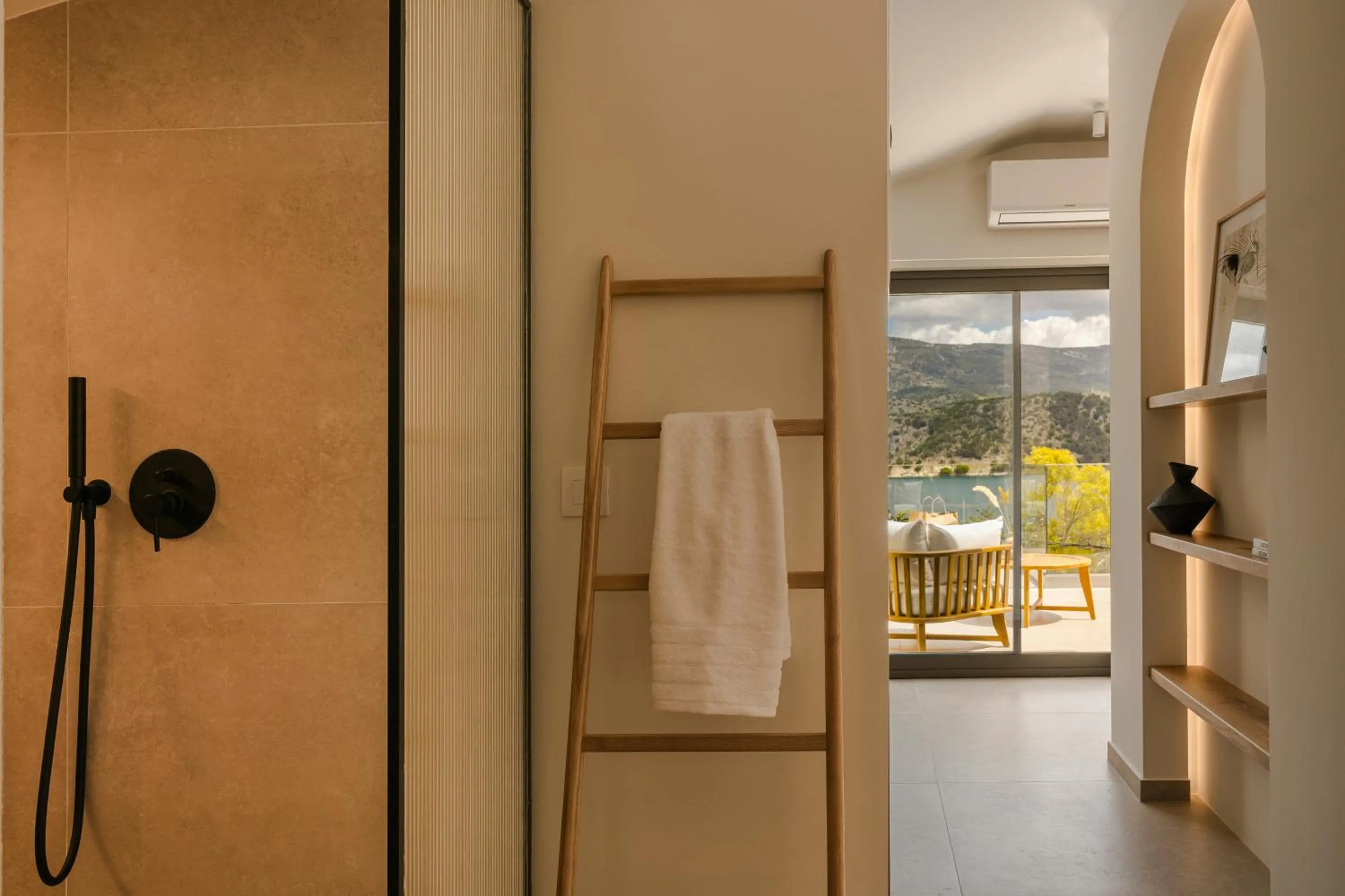 Veranda Suite