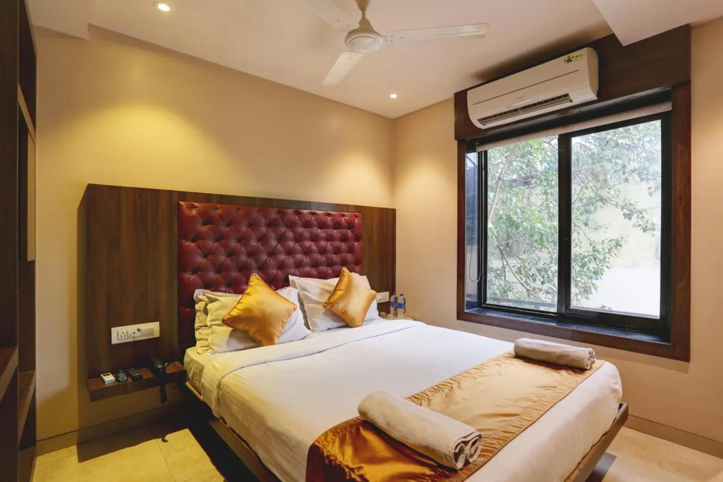 Bedroom, Bed in Hotel Sea Breeze