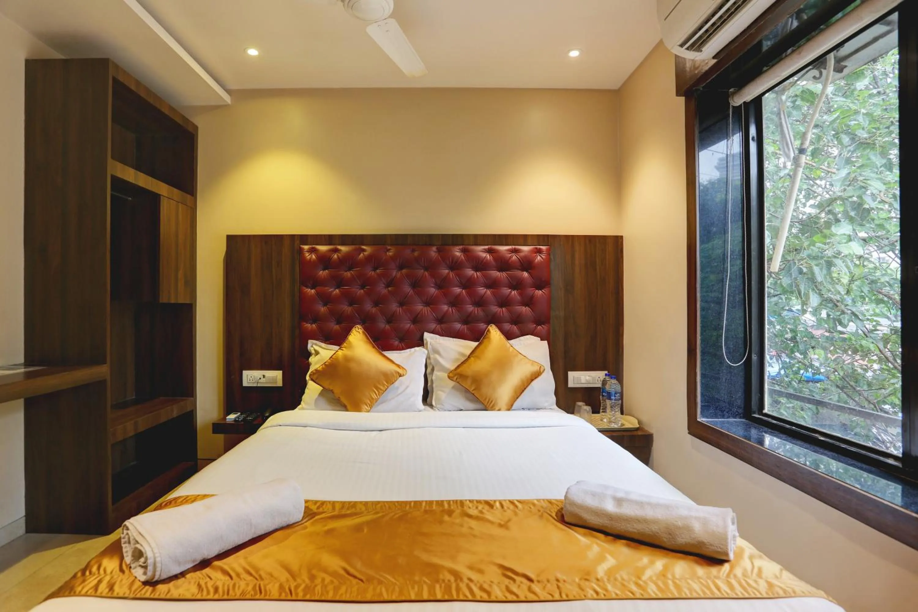 Bed in Hotel Sea Breeze