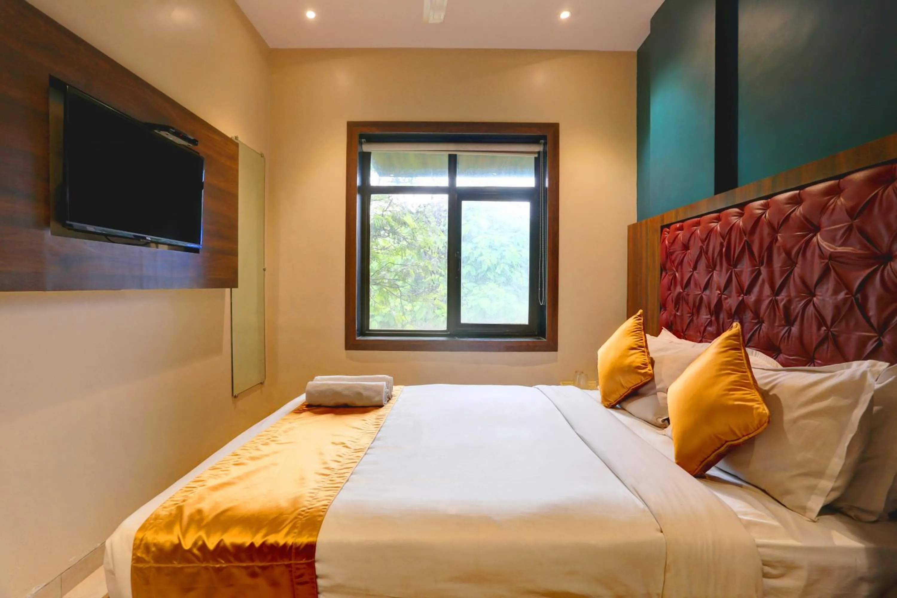 Bedroom, Bed in Hotel Sea Breeze