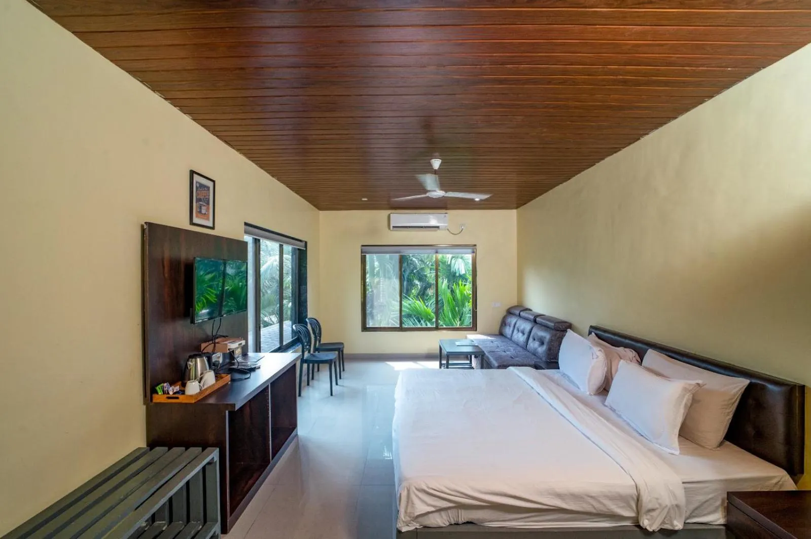 Bed in Silvanus Forest Retreat, Alibaug