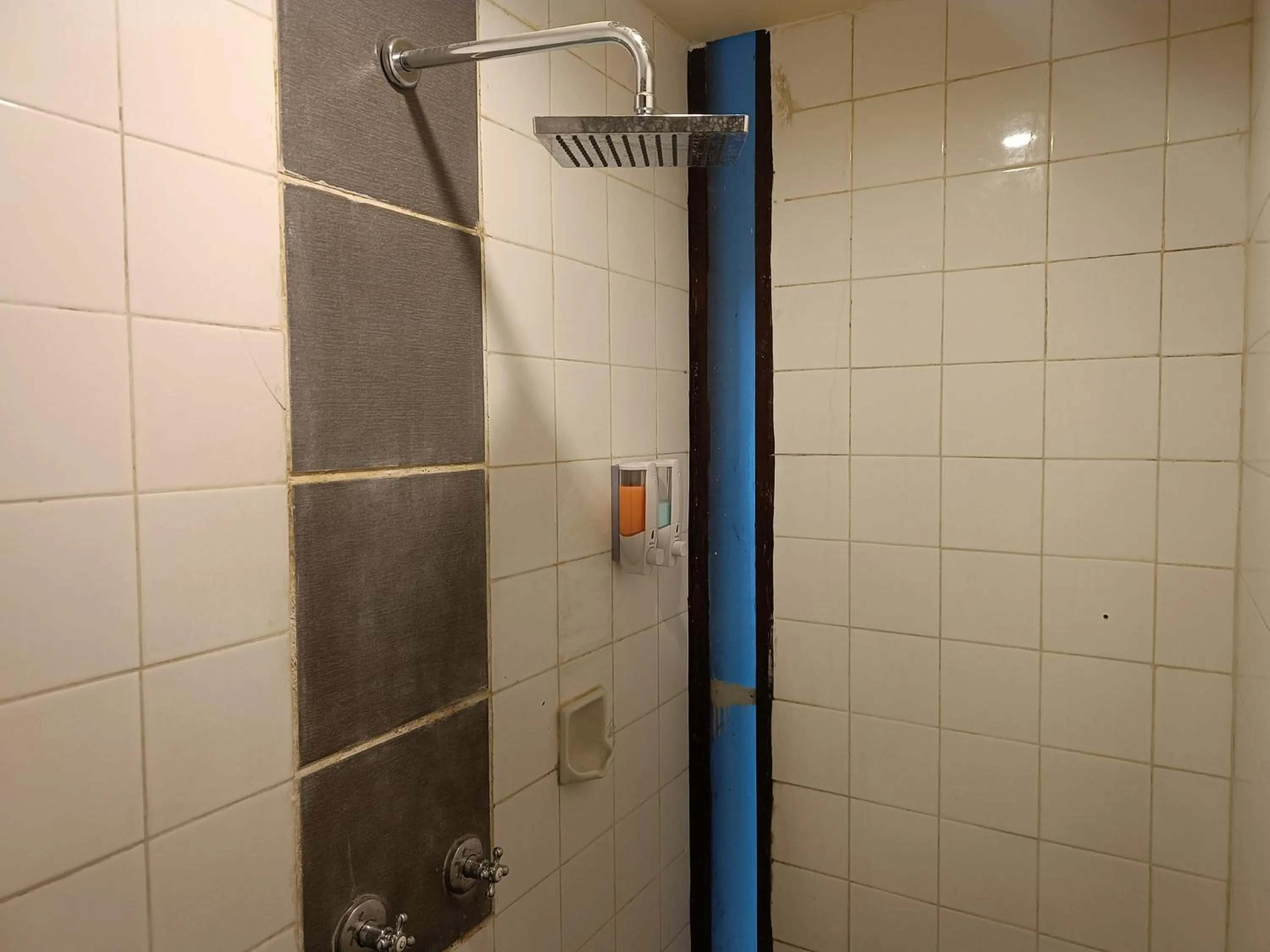 Shower in Kuta Living by Kamara