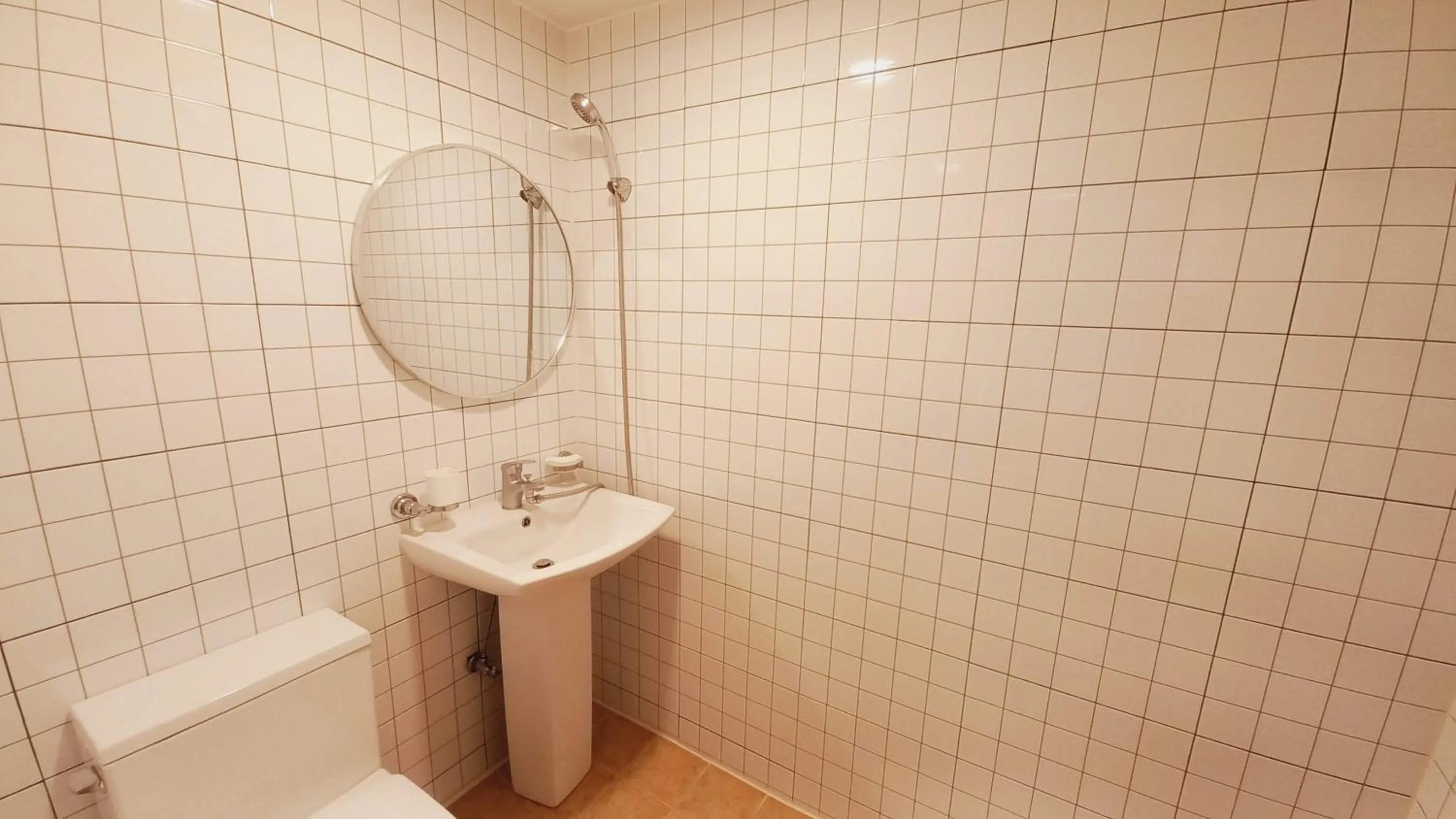 Bathroom in G Yongsan Inn