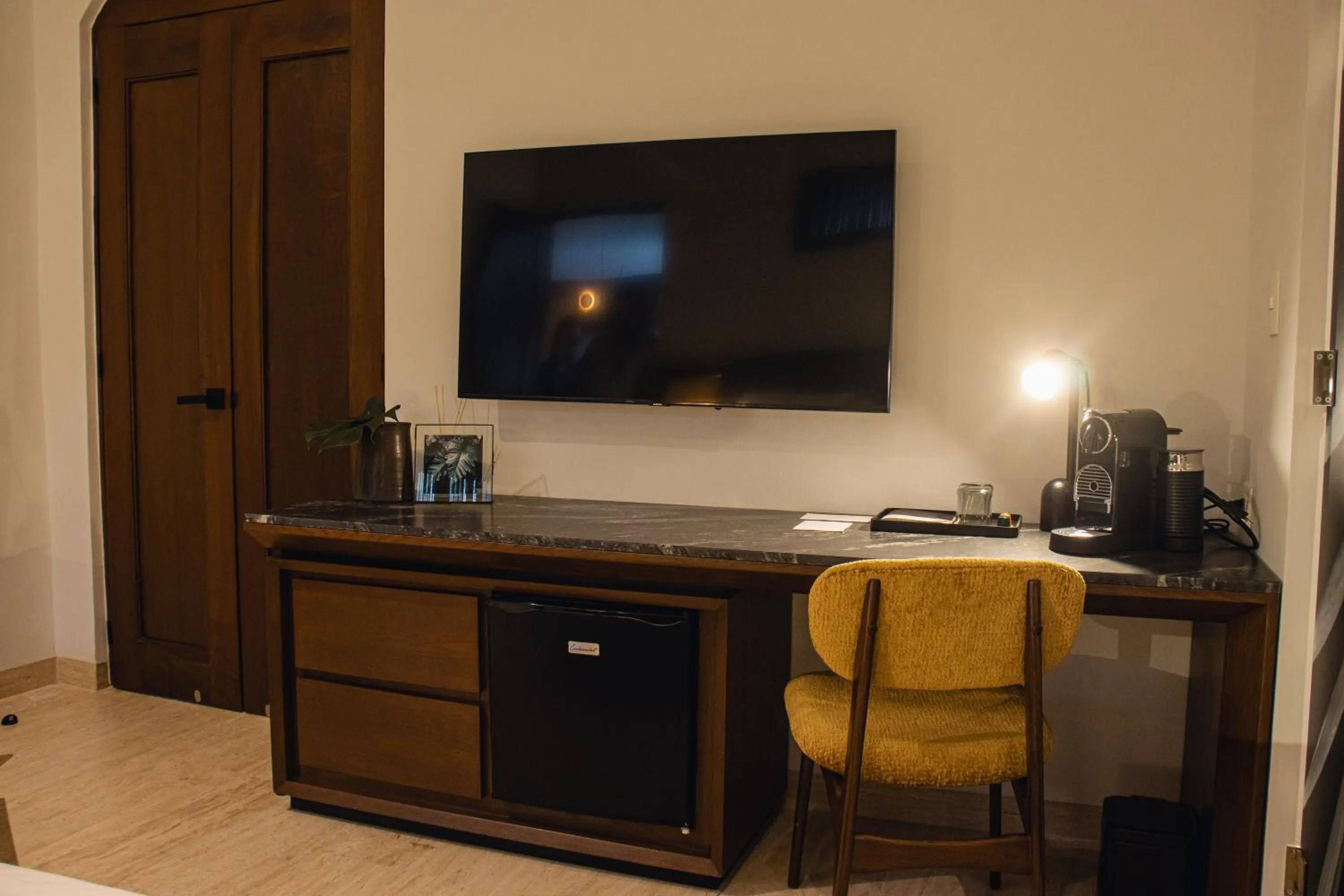 hair dresser in Casa Continental Hotel Boutique & Suites - Adults Only