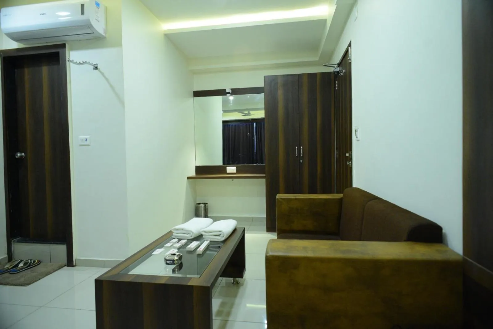 Hotel Royal Residency