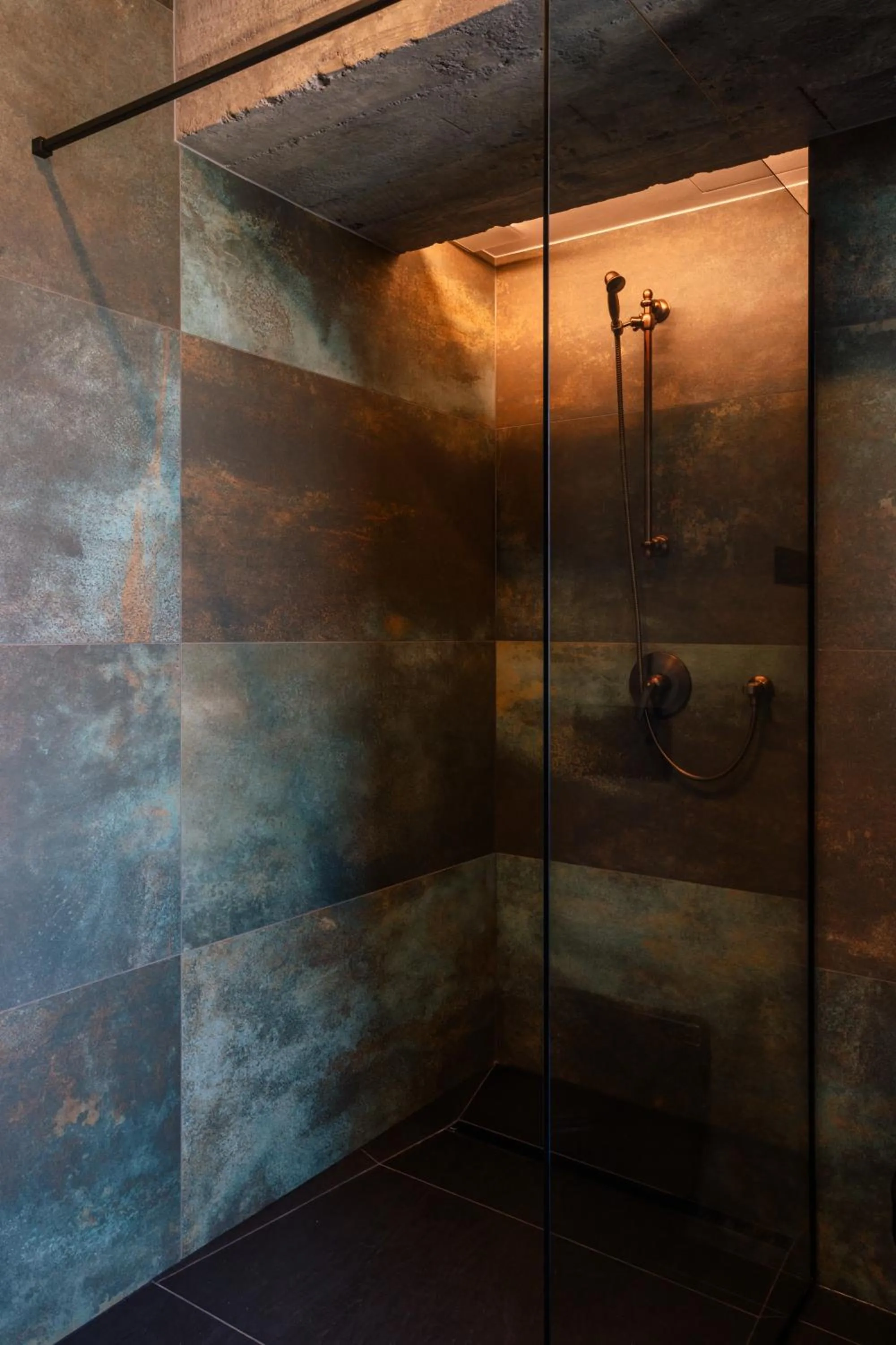 Shower in 4 Strony Apartamenty w Wodnej Wieży