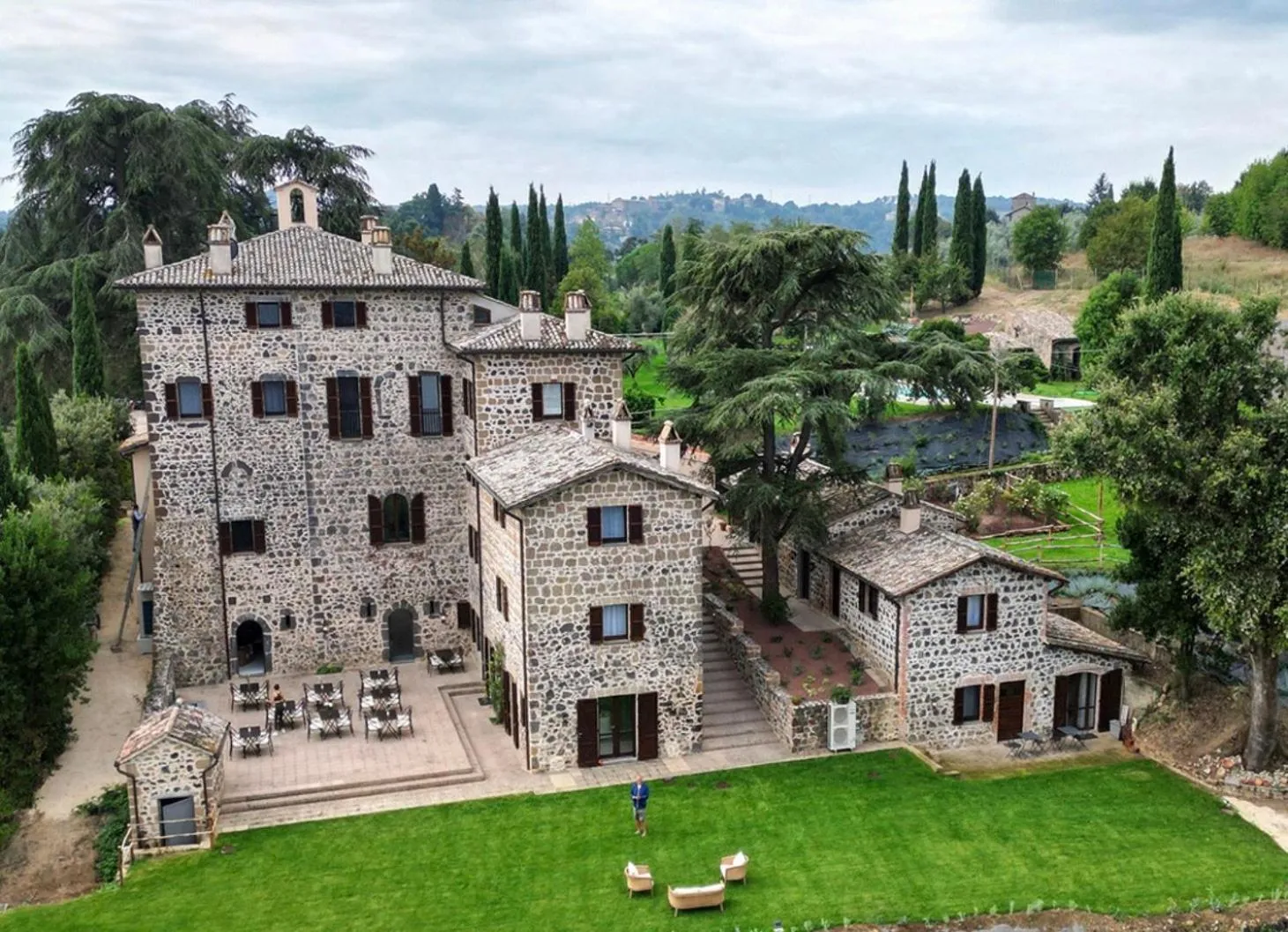 Pietra Campana Italian Villa Orvieto