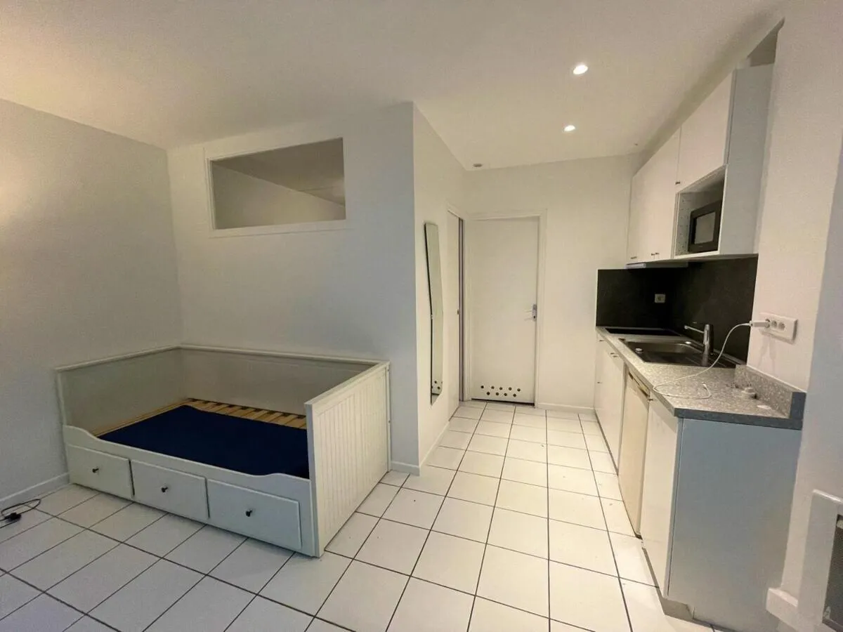 Kitchen or kitchenette in T2 proche Paris - stade de France - métro 13 - RDC