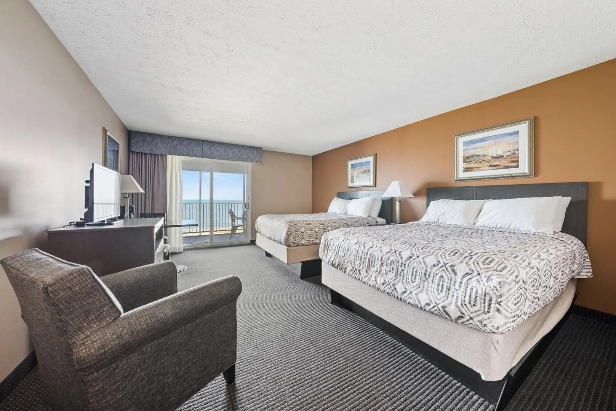 Bed in Bayshore Resort At Put-In-Bay