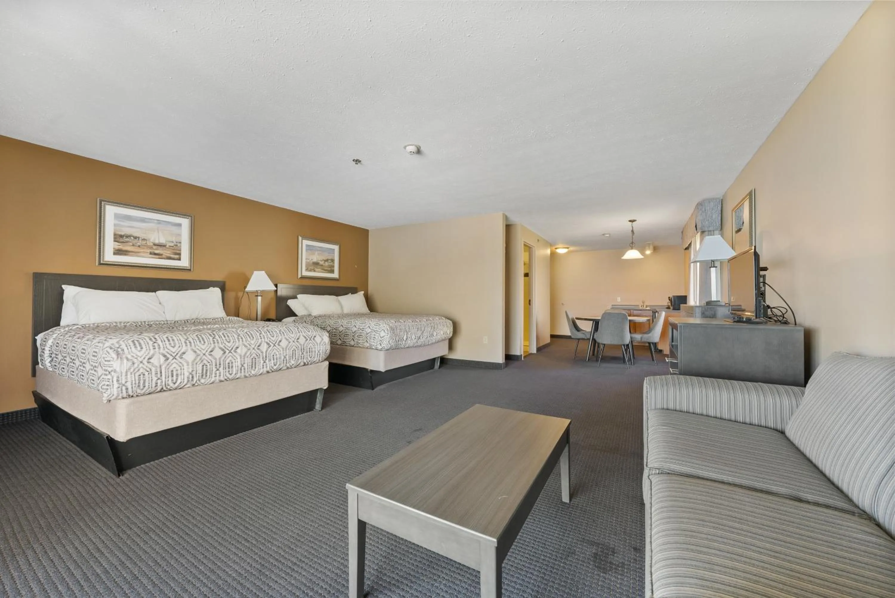 Bed in Bayshore Resort At Put-In-Bay
