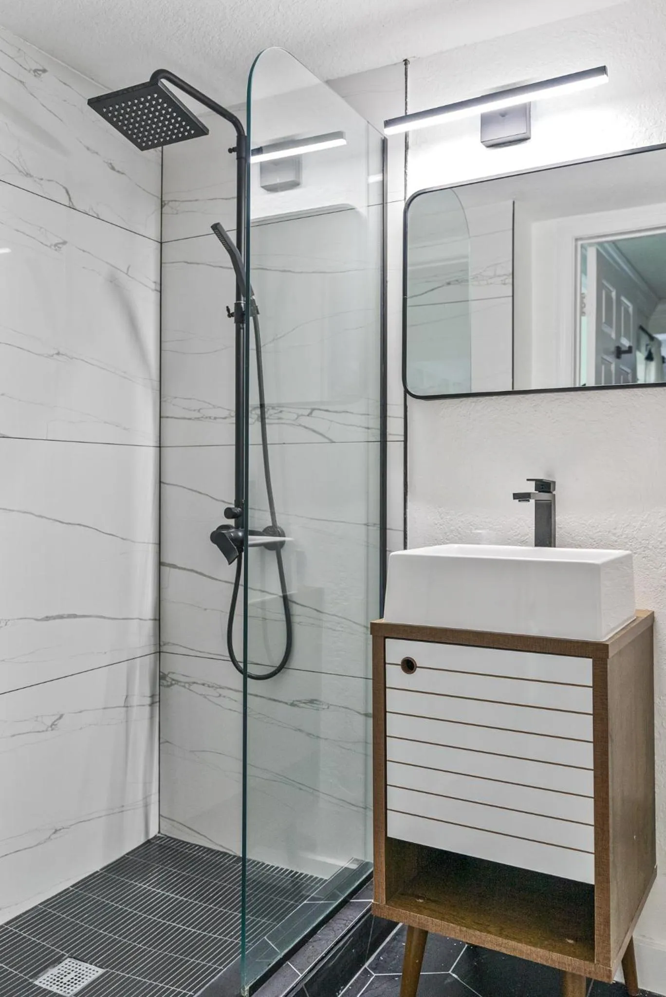 Las Olas Guest House