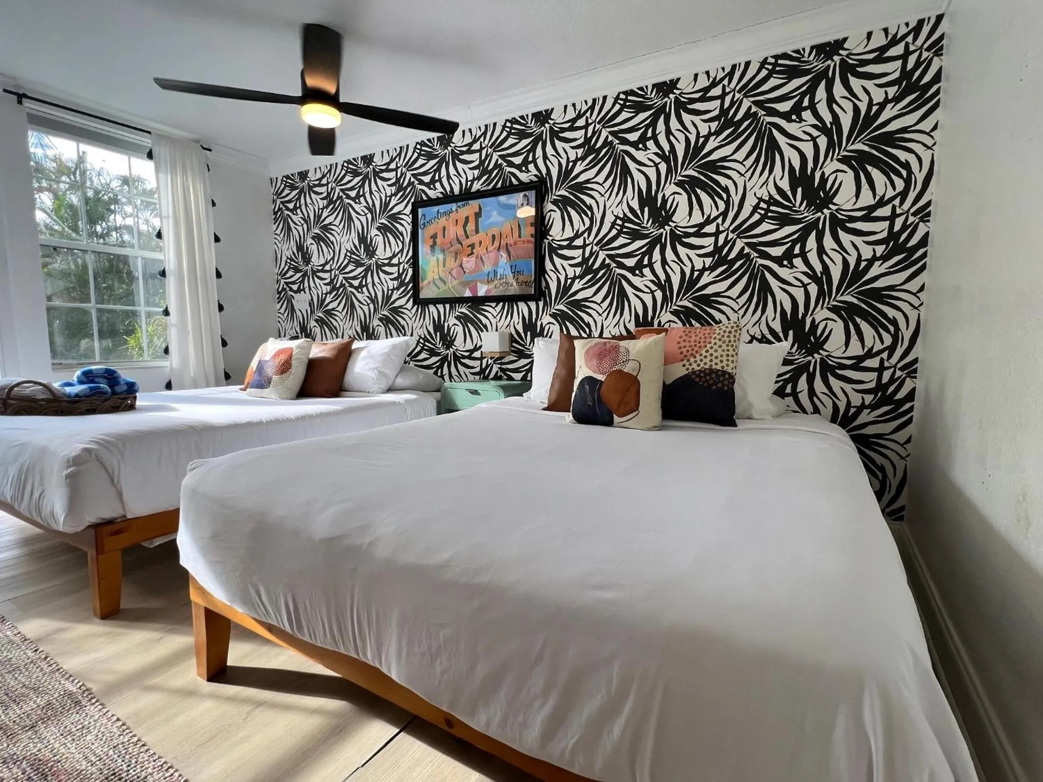 Property building in Las Olas Guest House