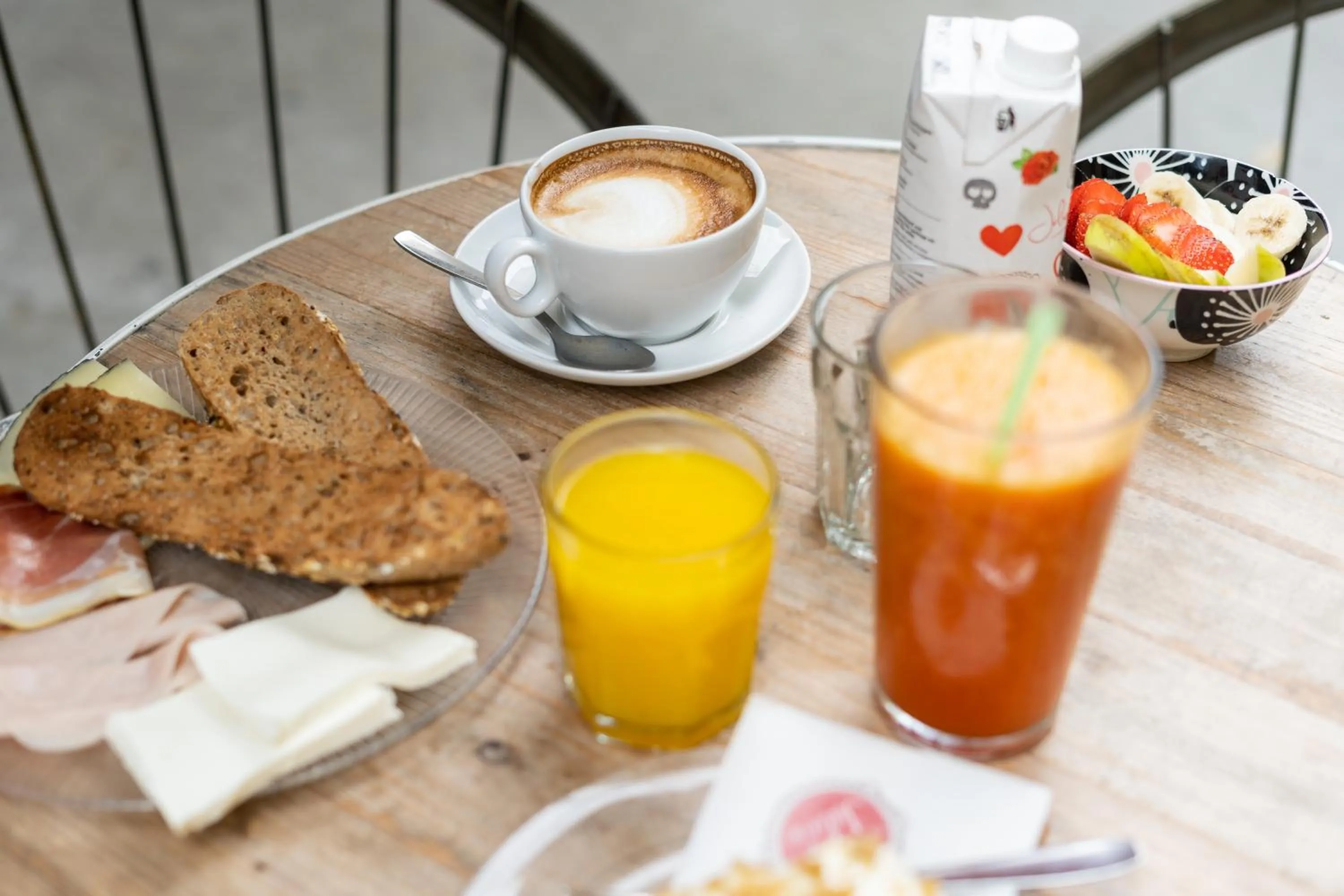 Food and drinks in Soho Boutique Malaga