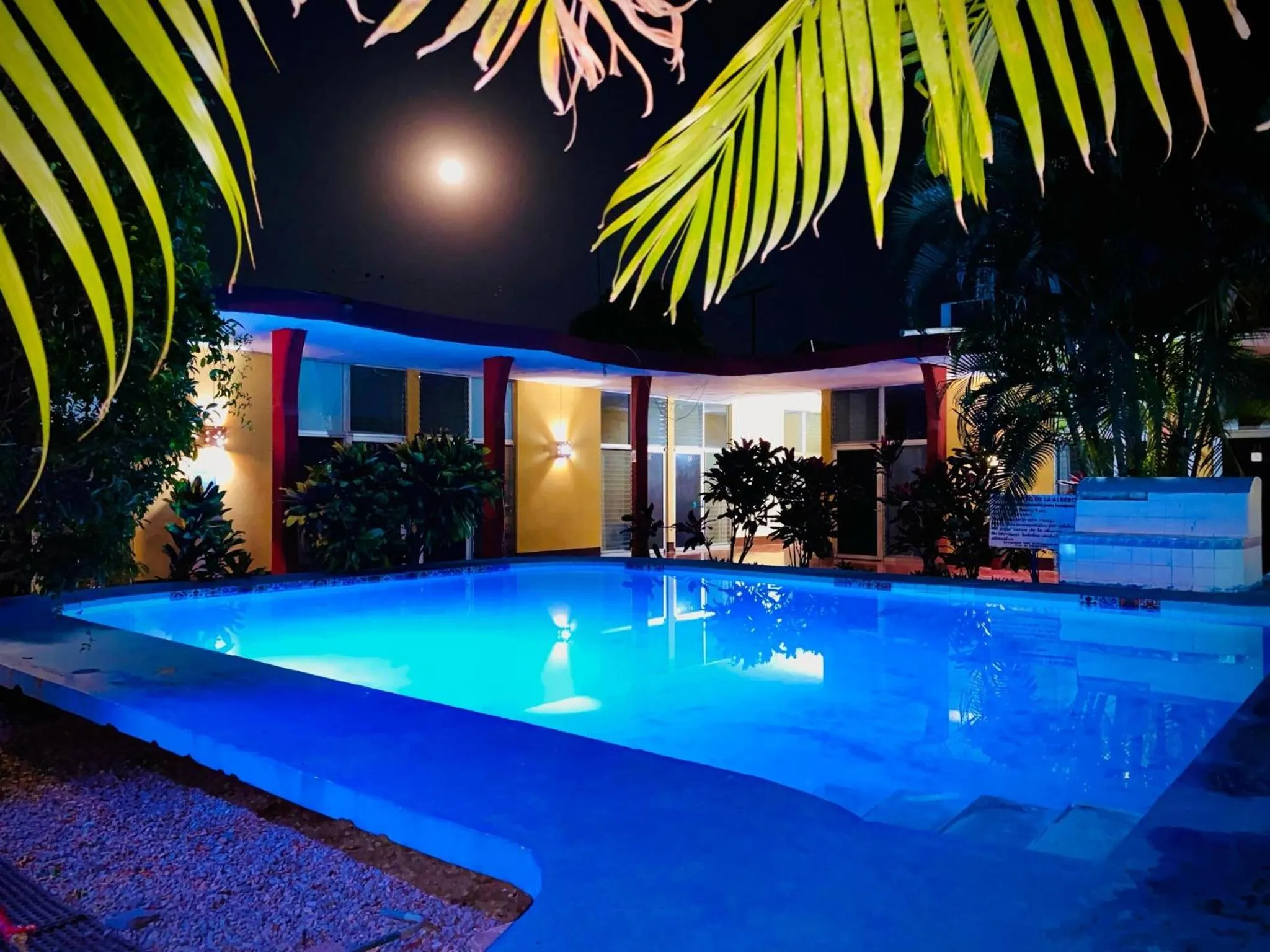 Swimming pool in Hotel Del Valle