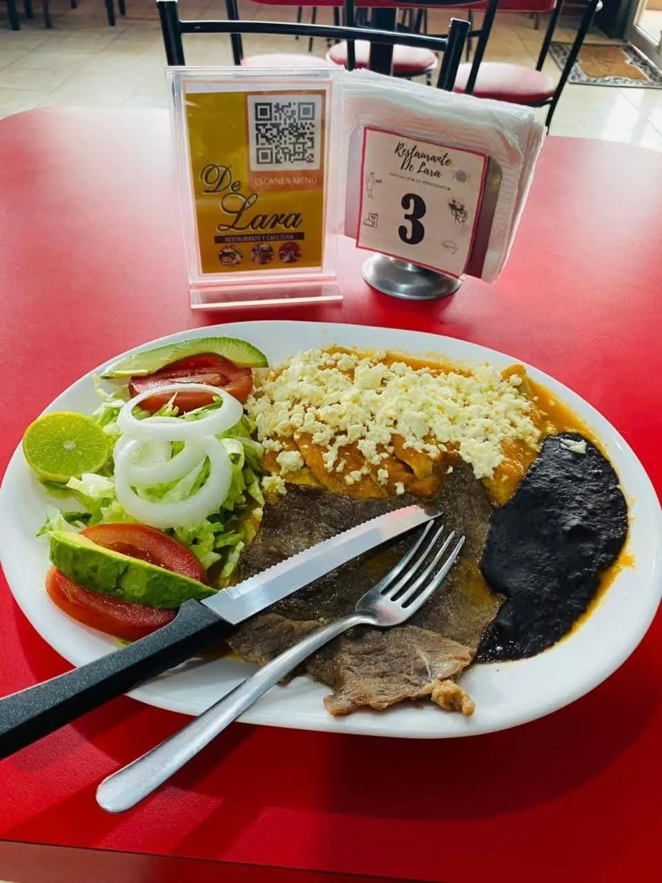 Restaurant/places to eat in Hotel Del Valle