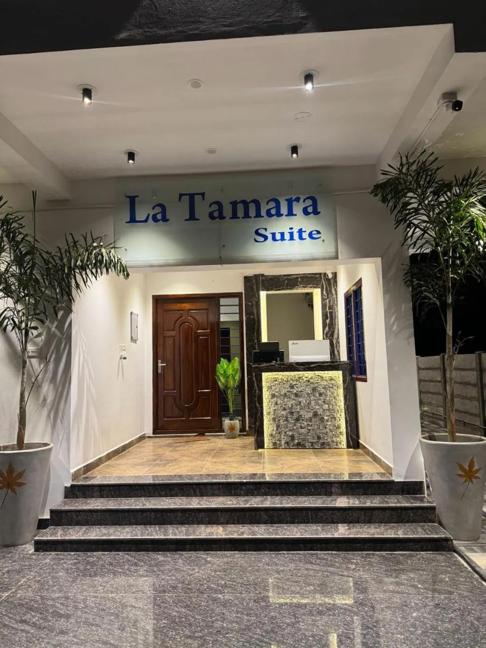 Facade/entrance in La Tamara Suite - TIE