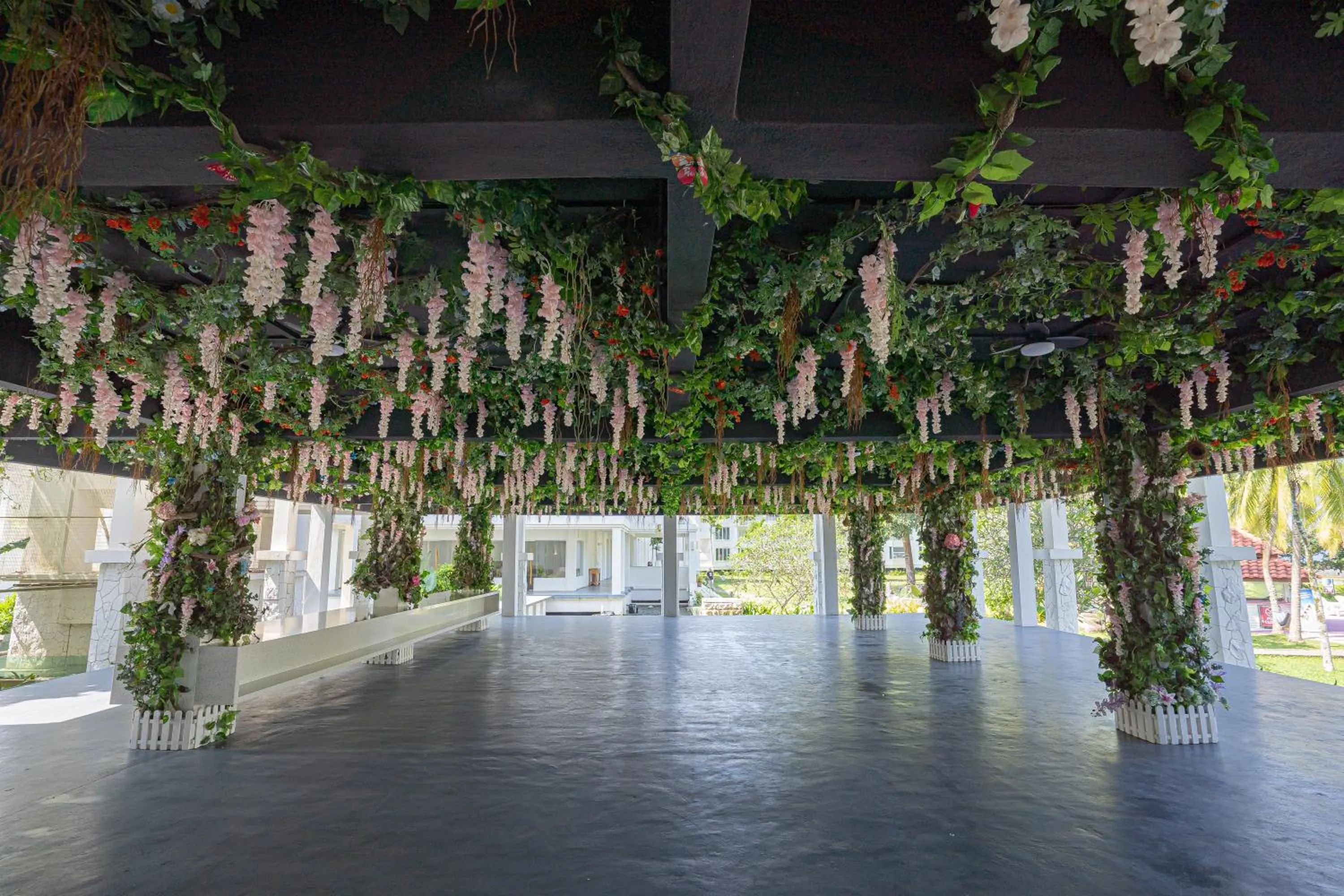 Area and facilities in BIDONG VIEW RESORT