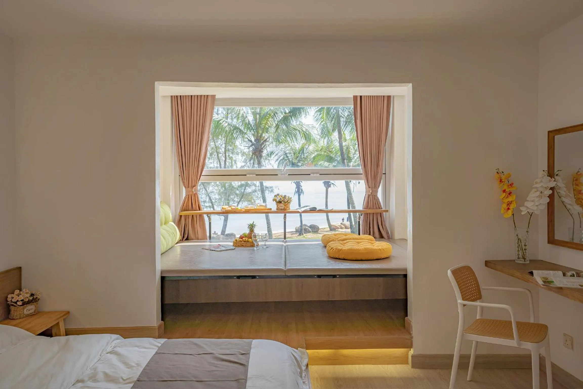 View (from property/room), Bed in BIDONG VIEW RESORT