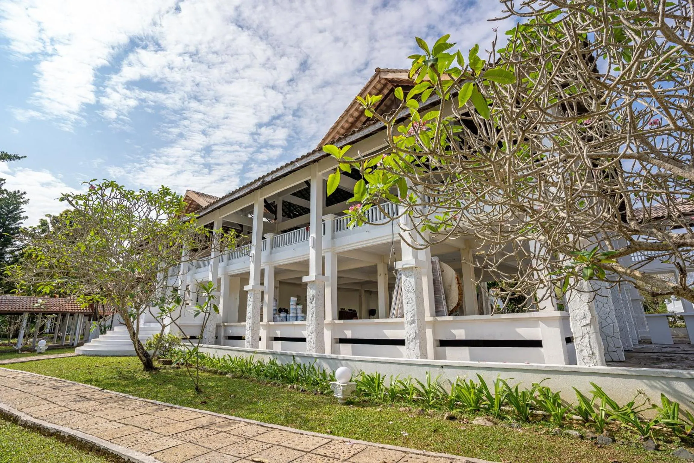 Property building in BIDONG VIEW RESORT