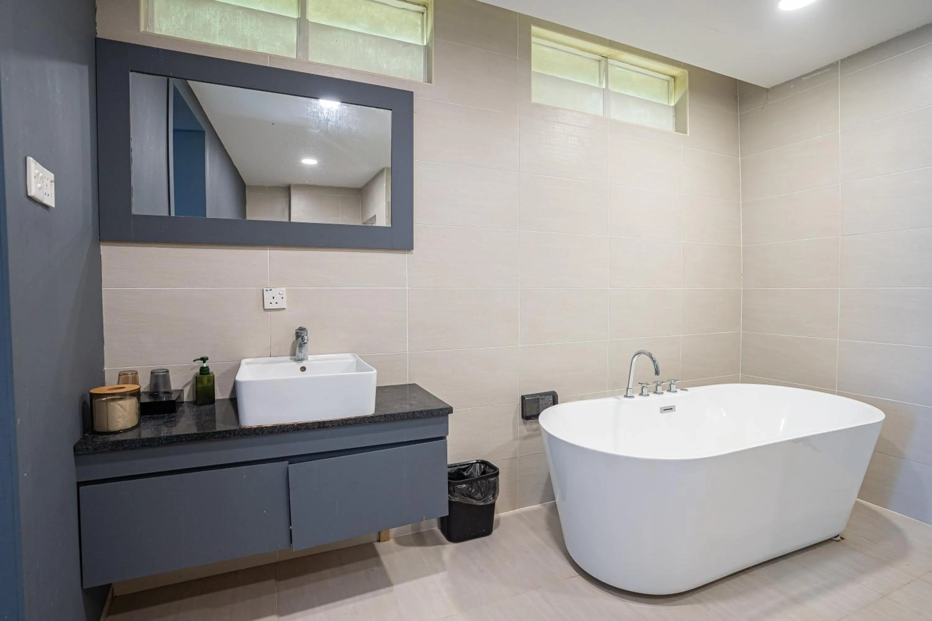 Bath in BIDONG VIEW RESORT